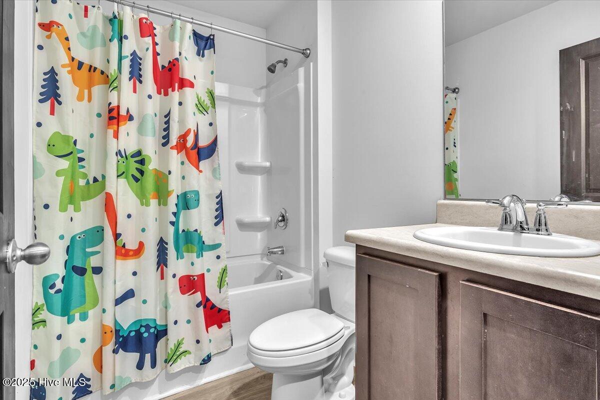 100538073 | Photo 26