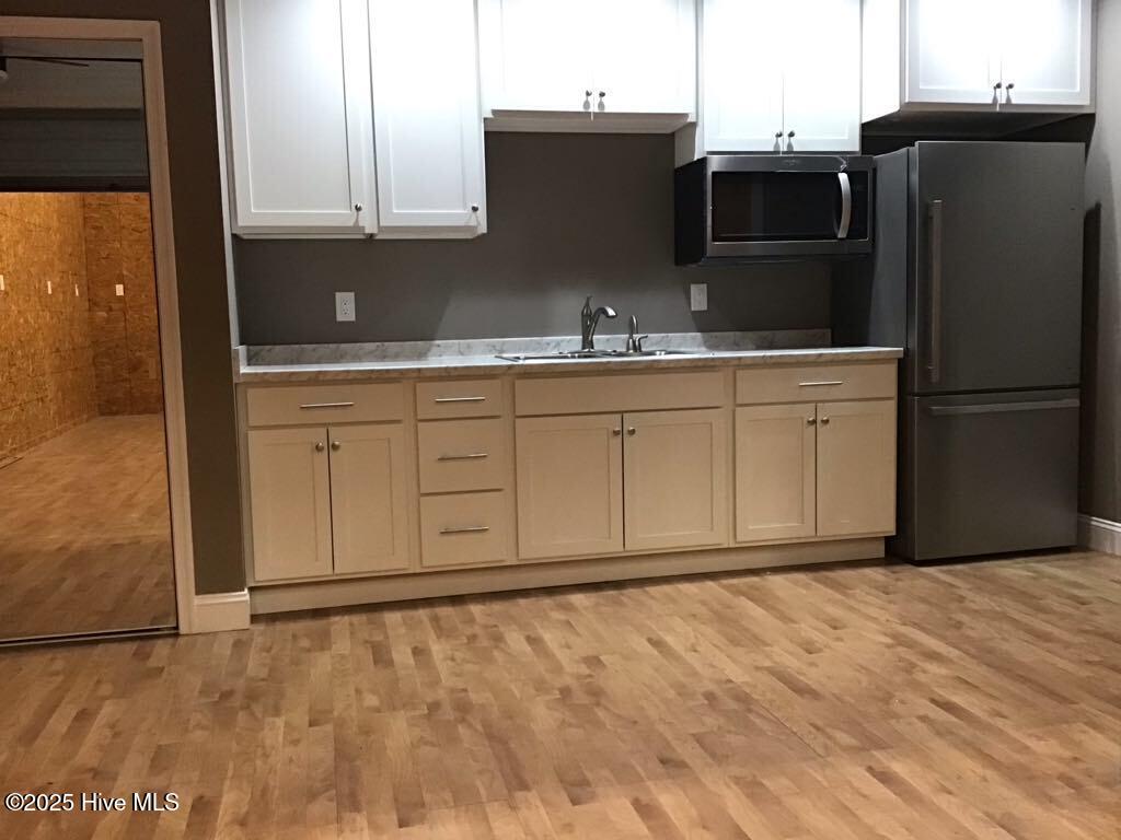 100547219 | Photo 68