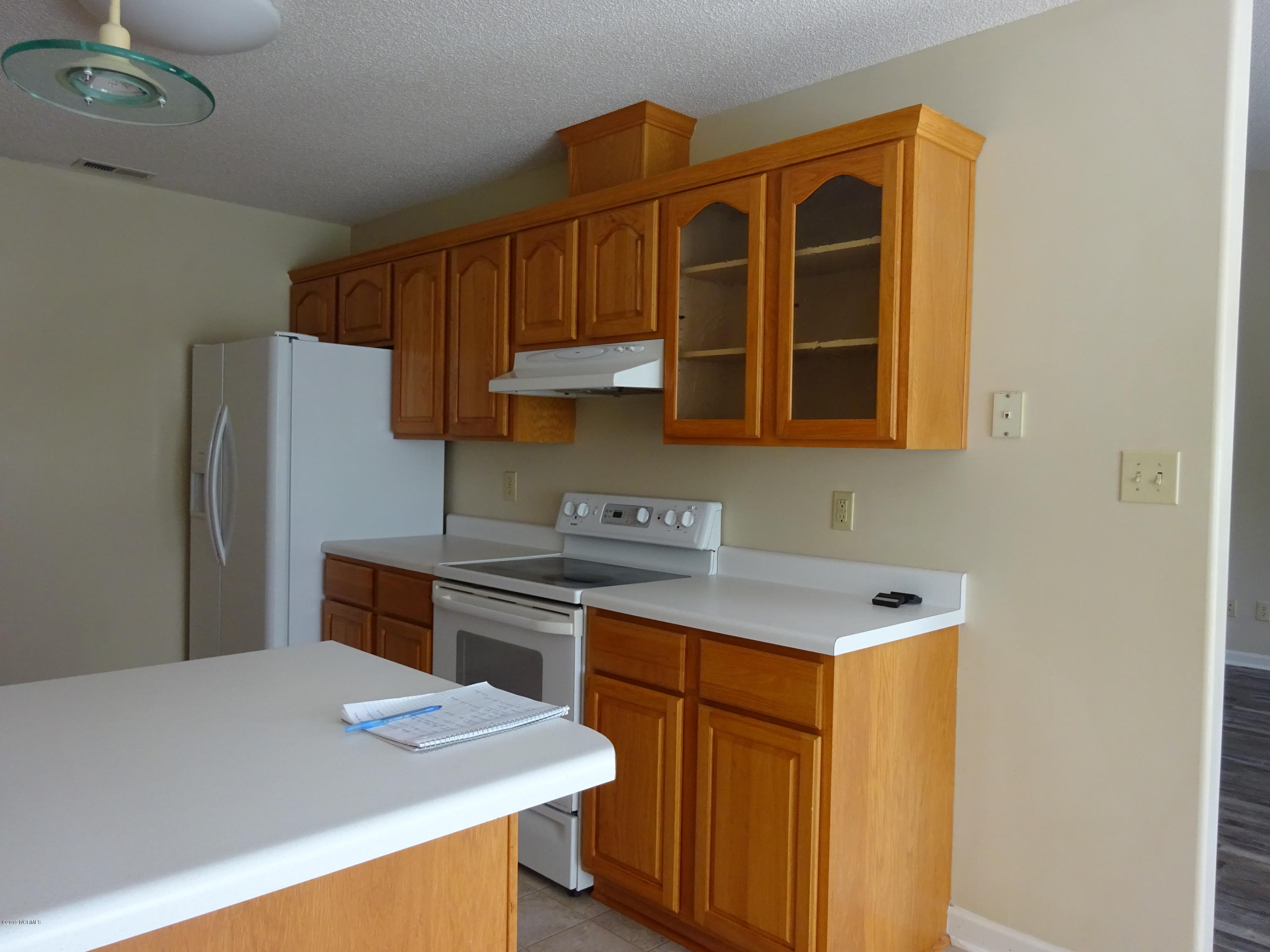 100543954 | Photo 14