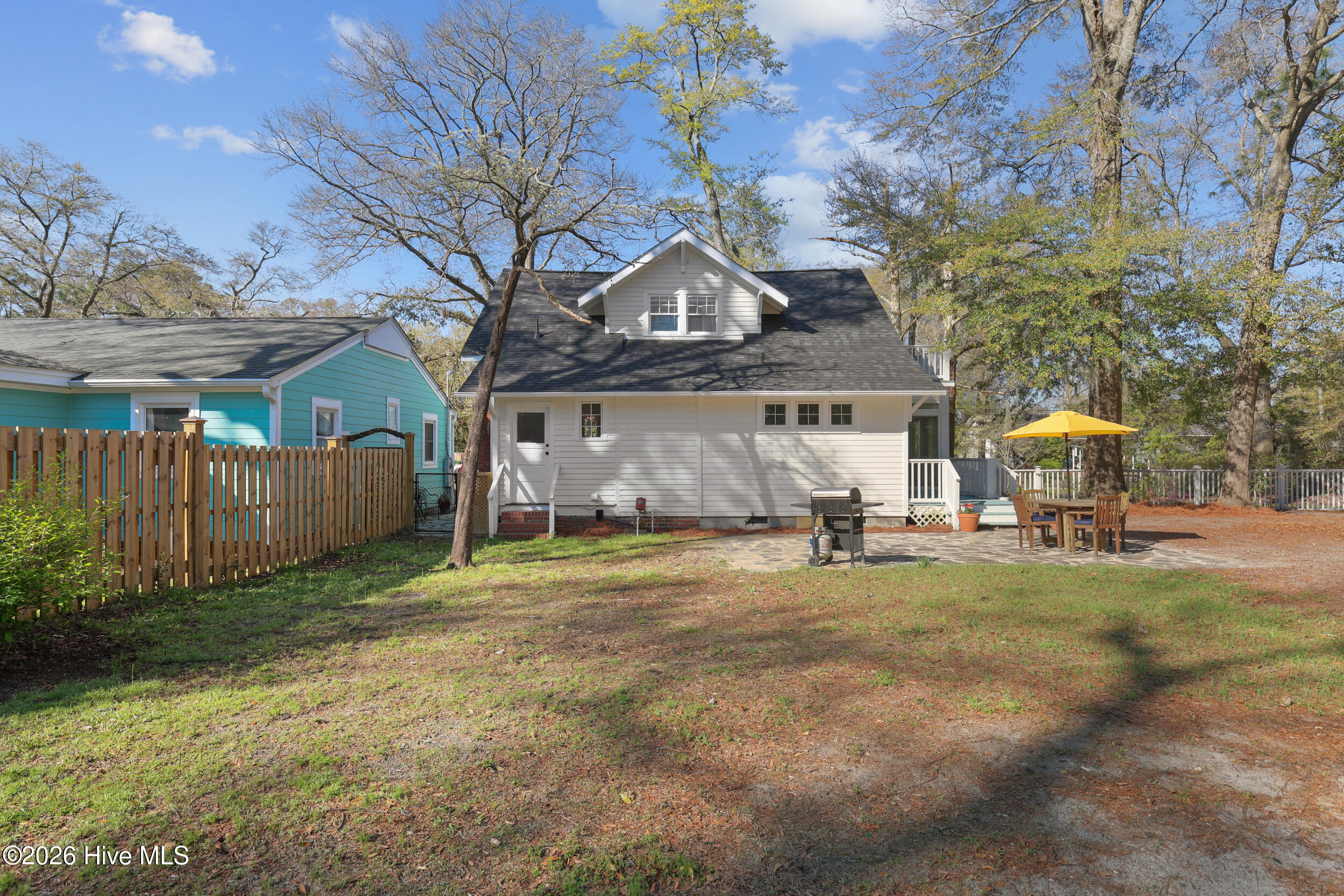 100562398 | Photo 37