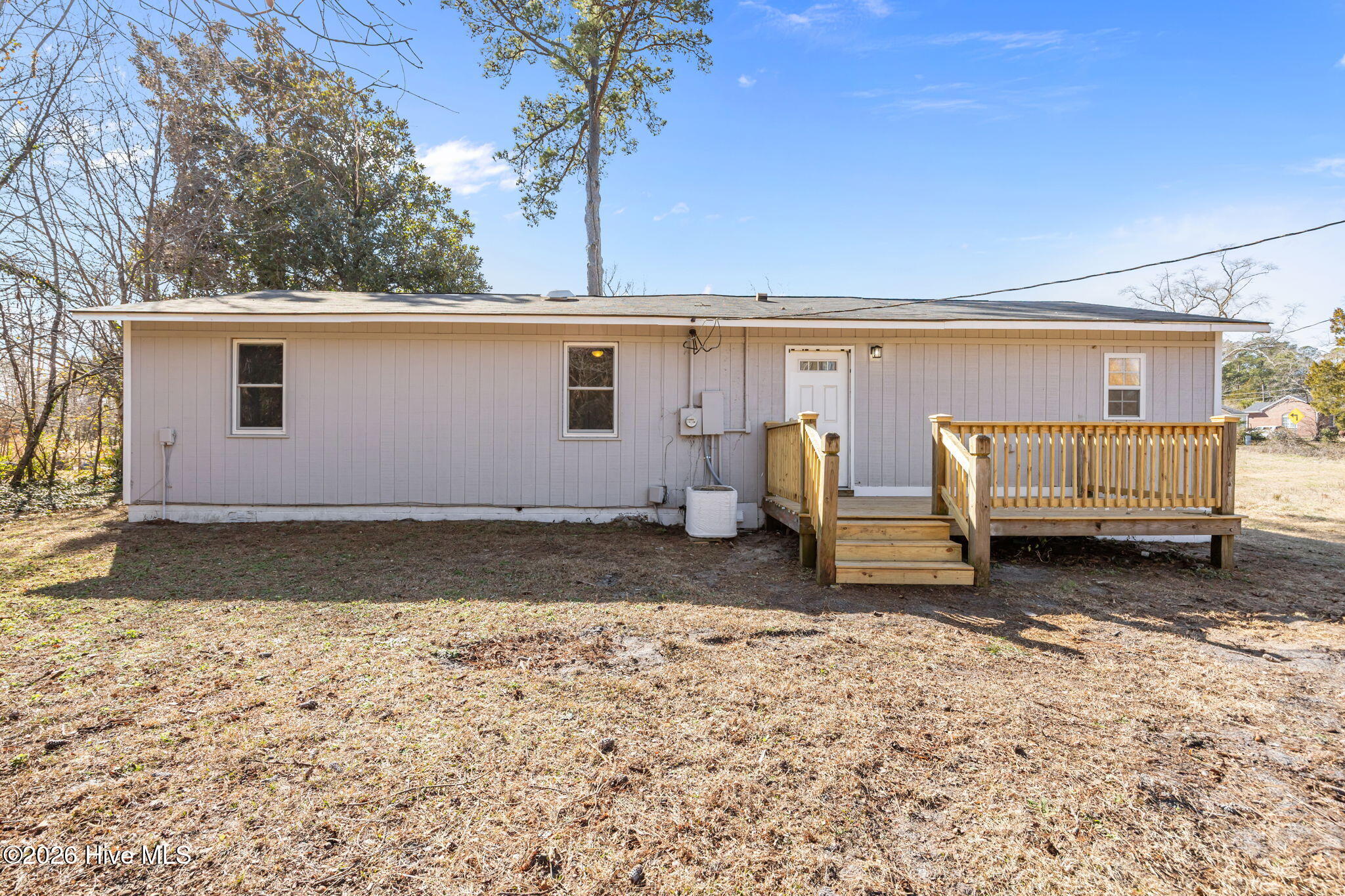 100553167 | Photo 35