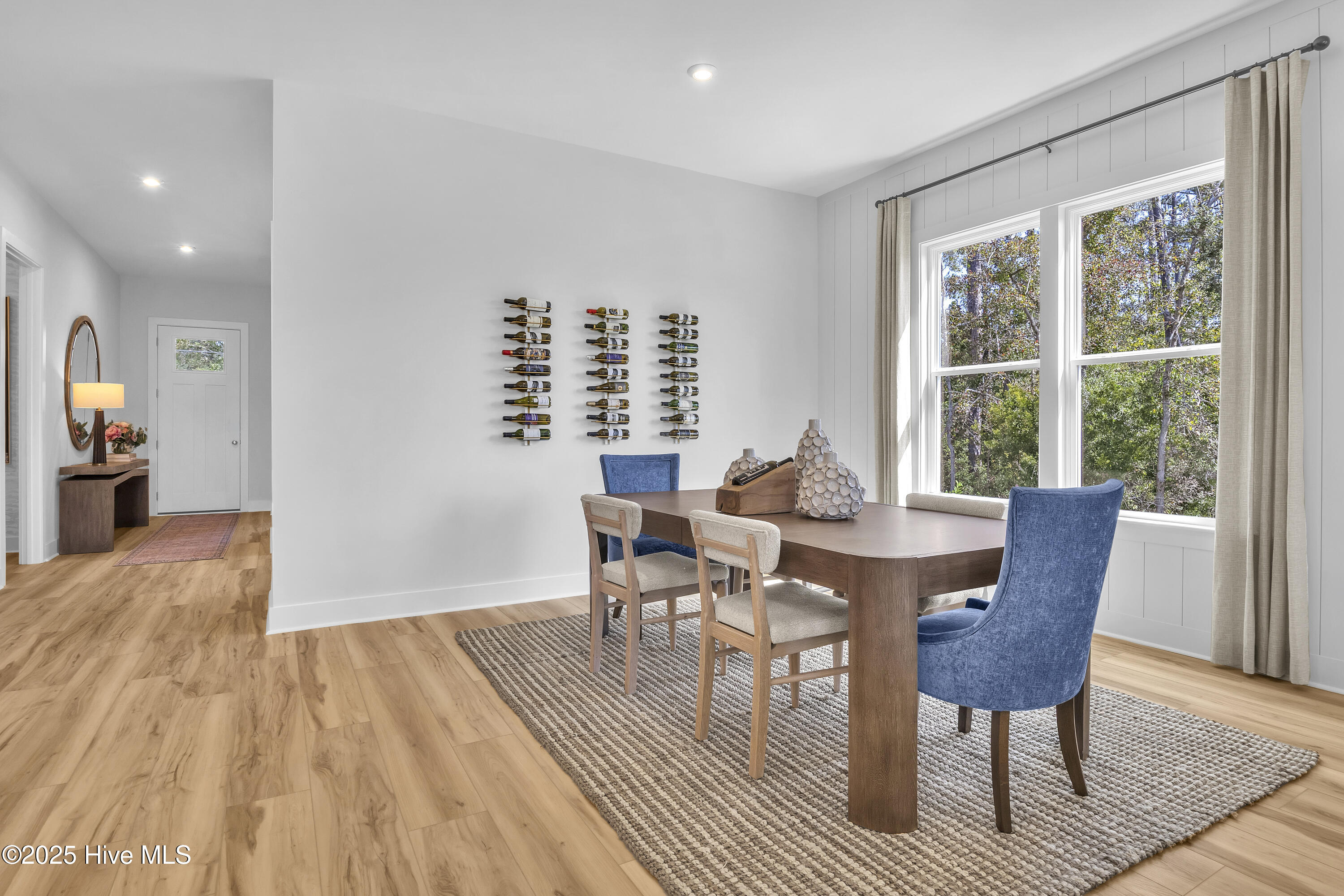 100533746 | Photo 15