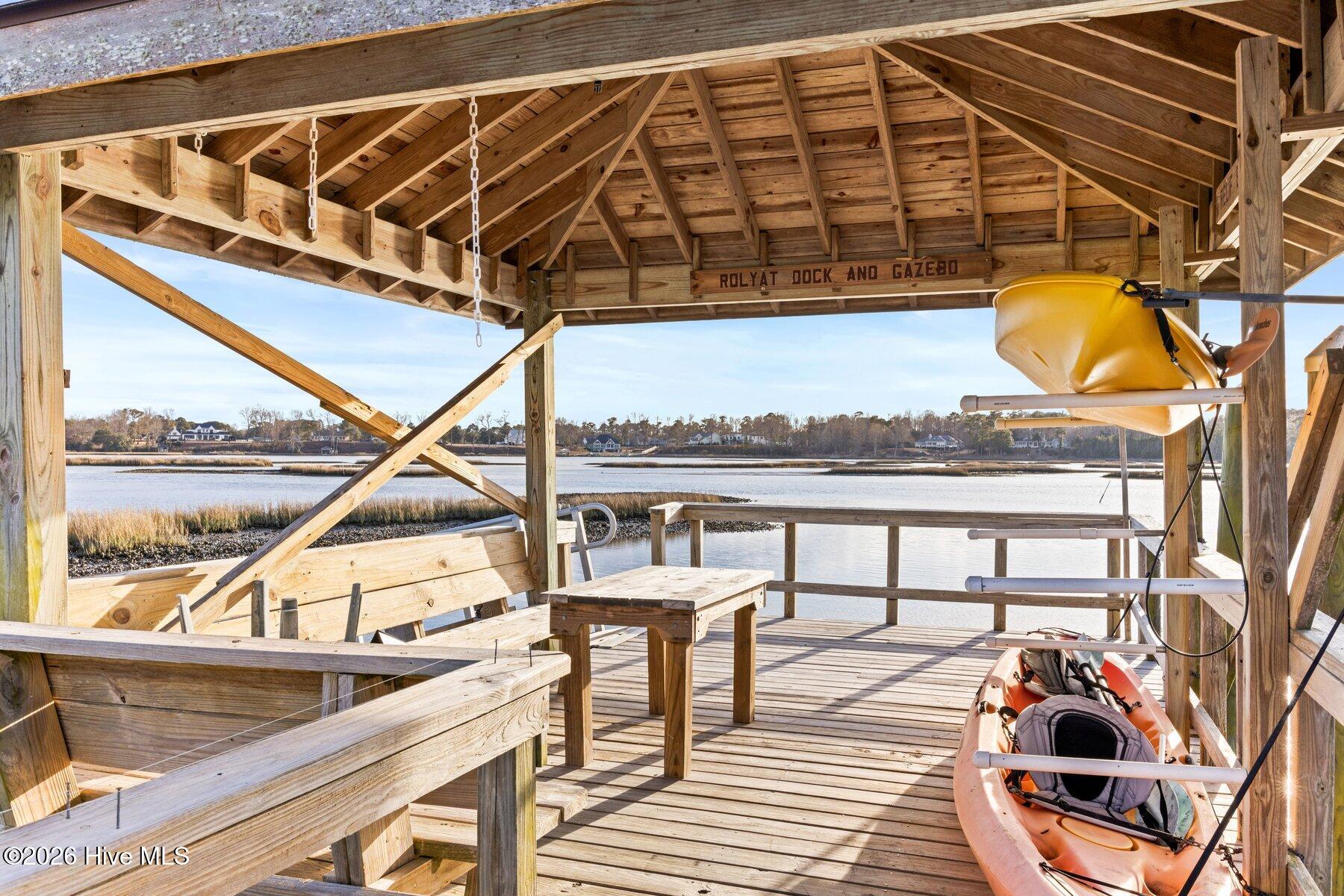 100550718 | Photo 37