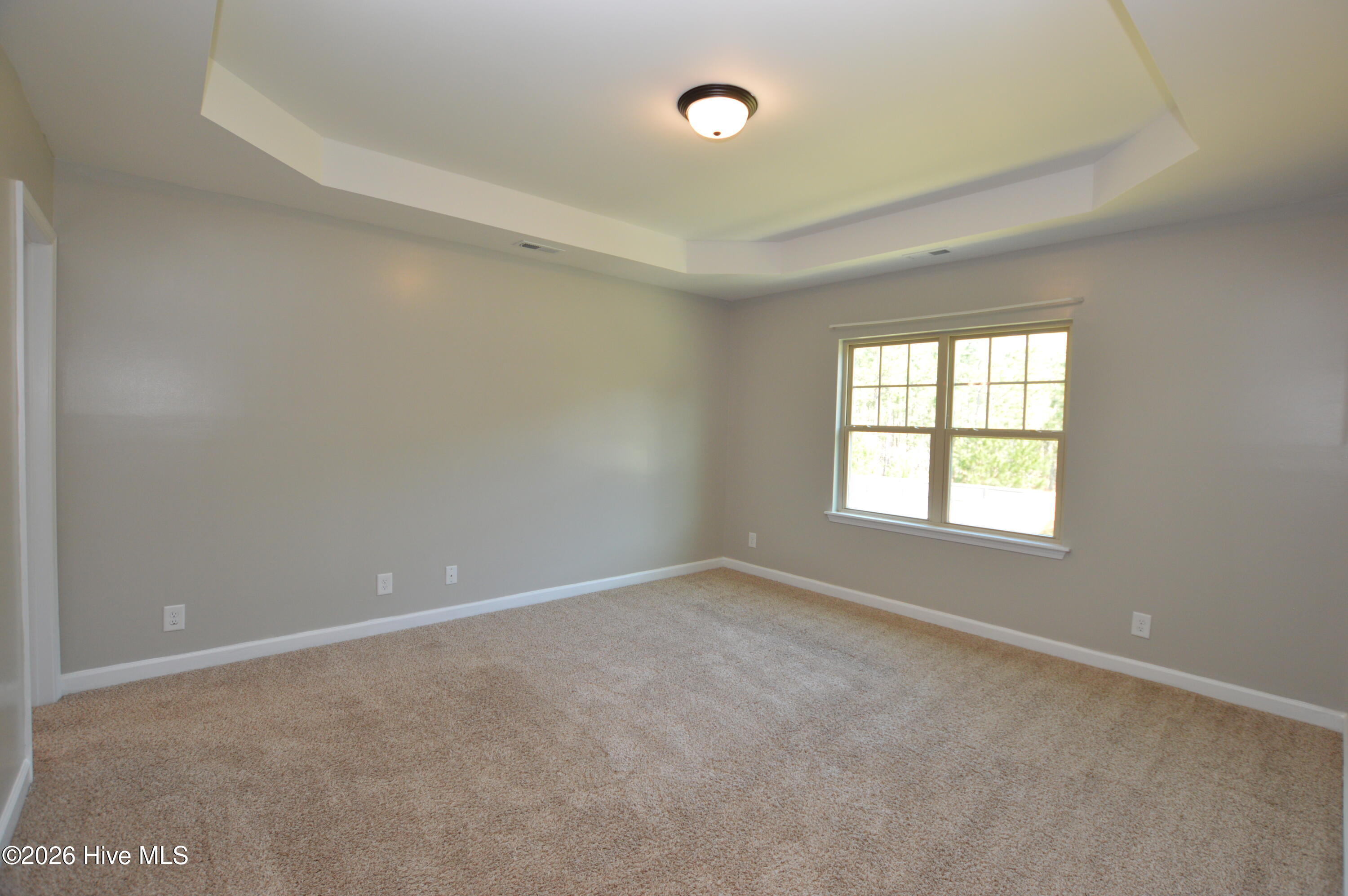 100551944 | Photo 11