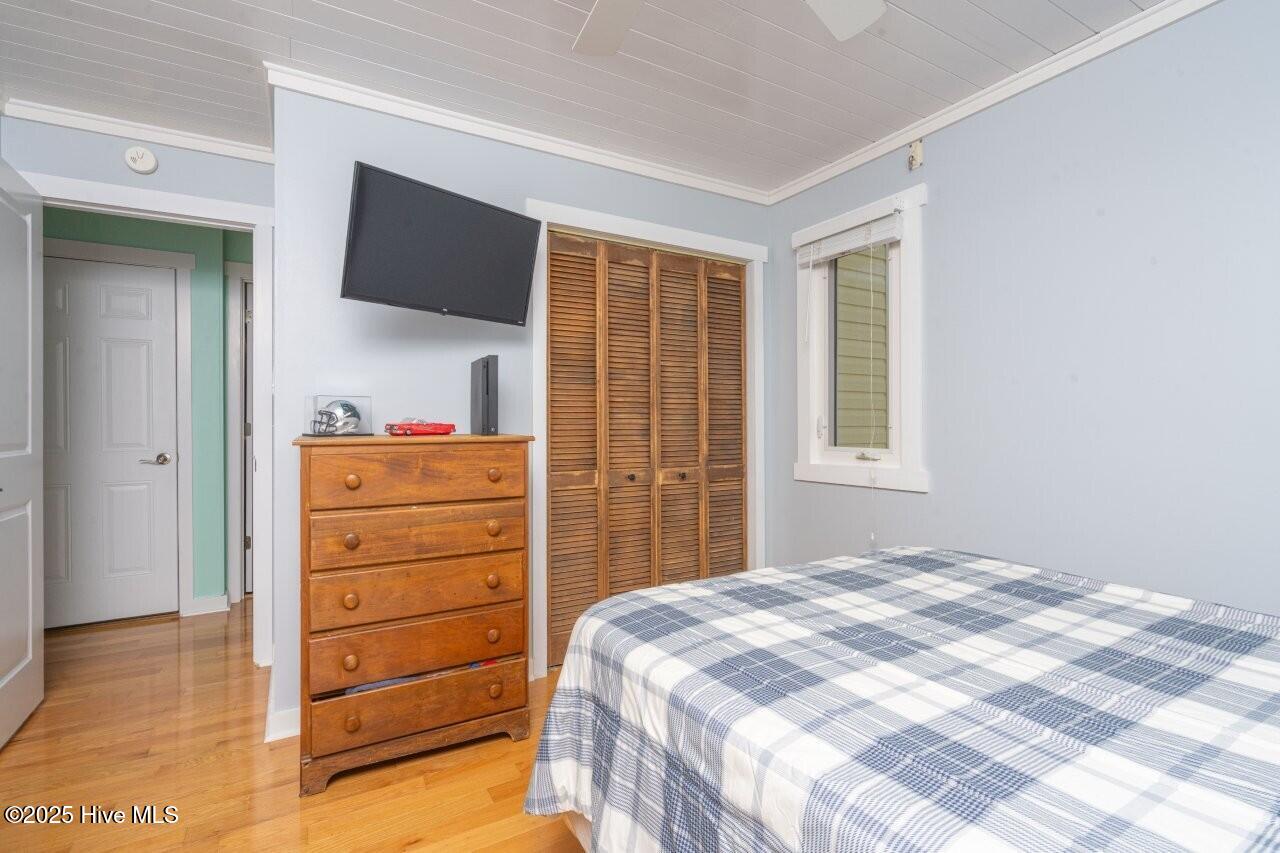 100544144 | Photo 16