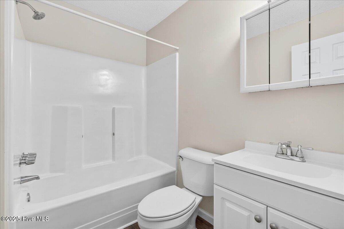 100531435 | Photo 24