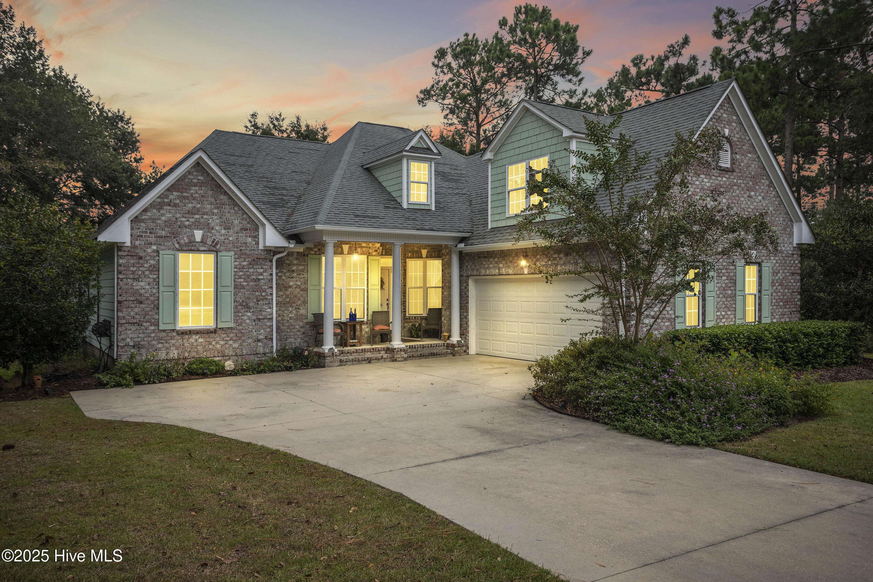 100528316 | Photo 104