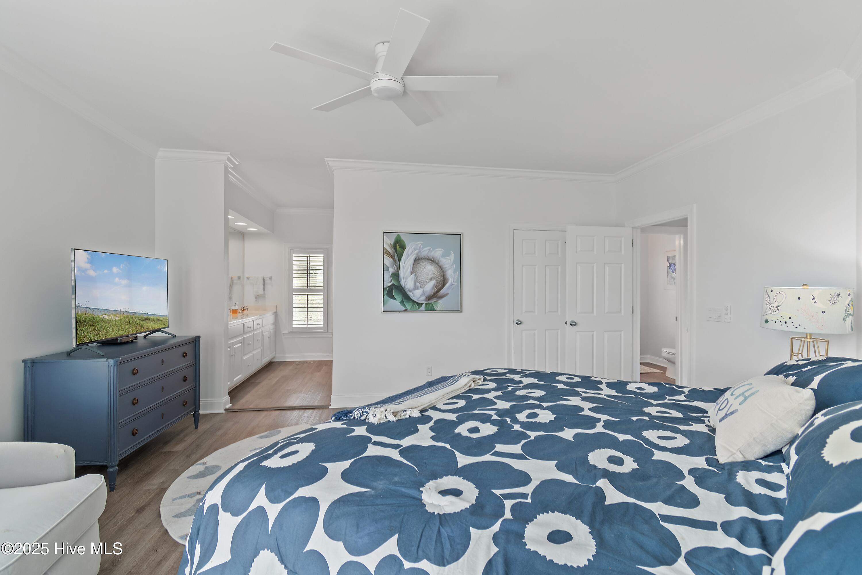 100536702 | Photo 76