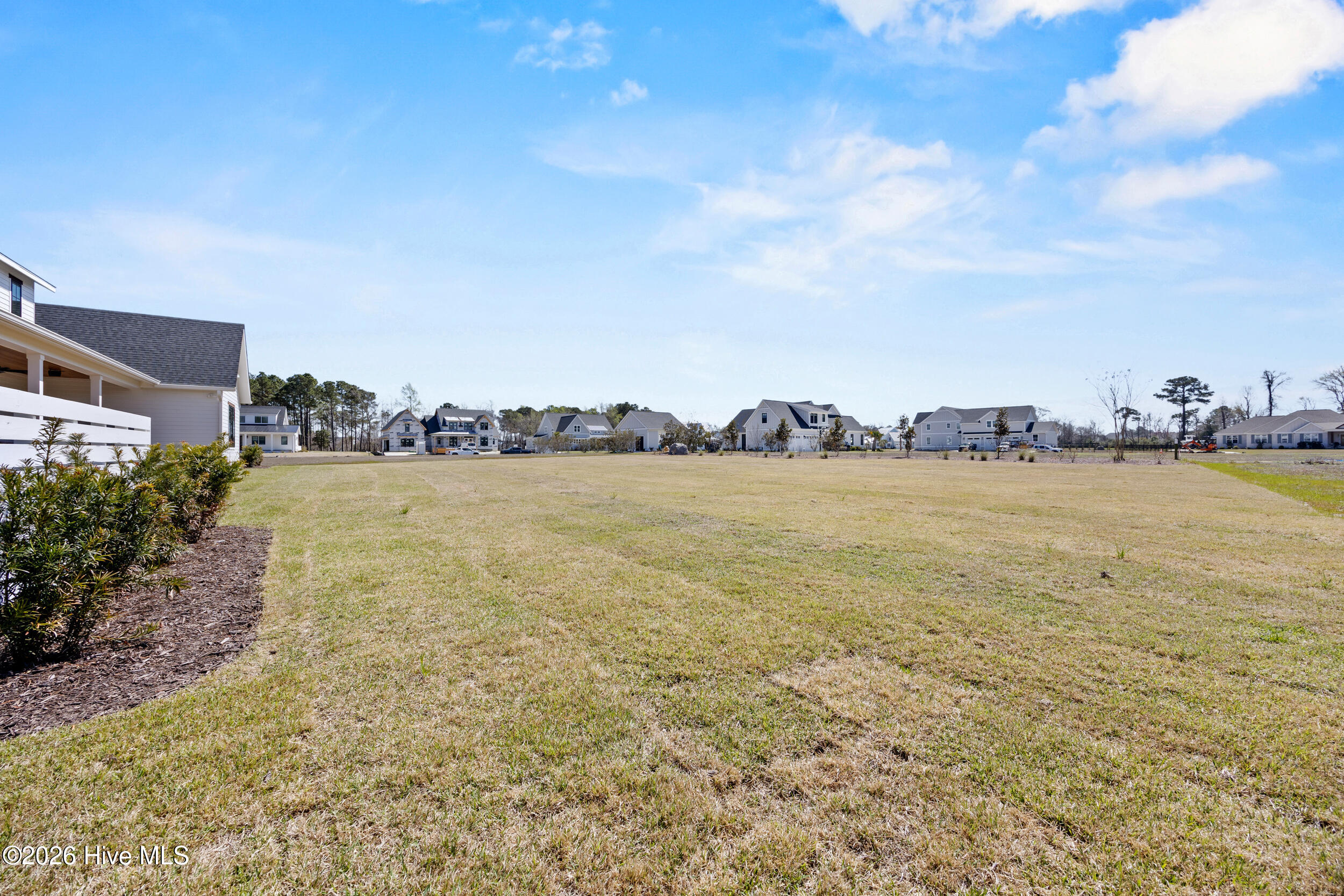 100561987 | Photo 74