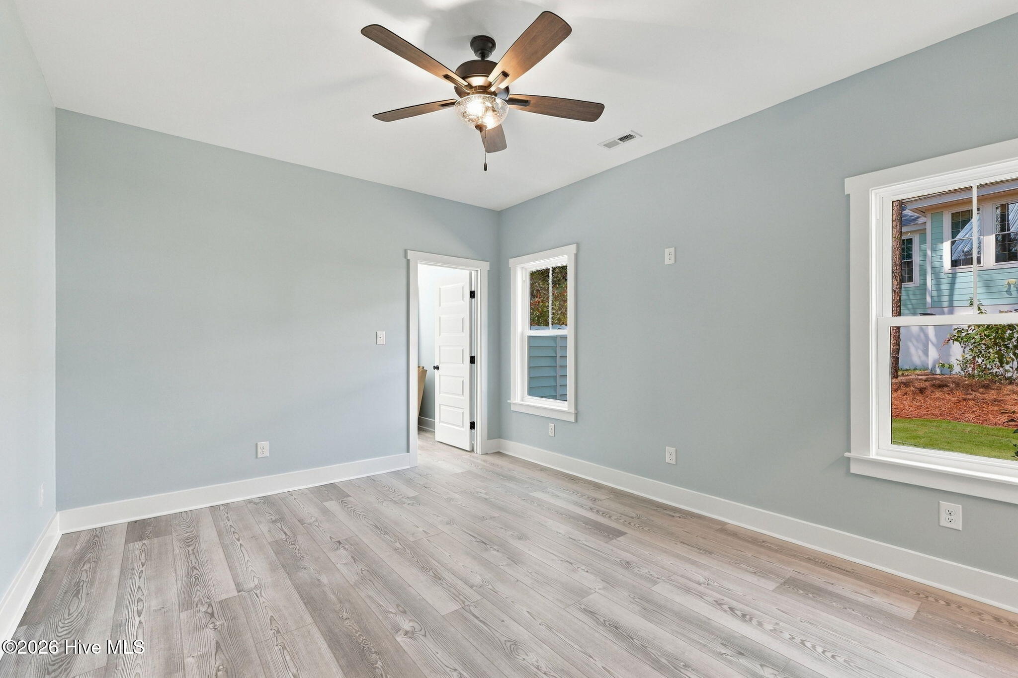 405 Emerald Landing 