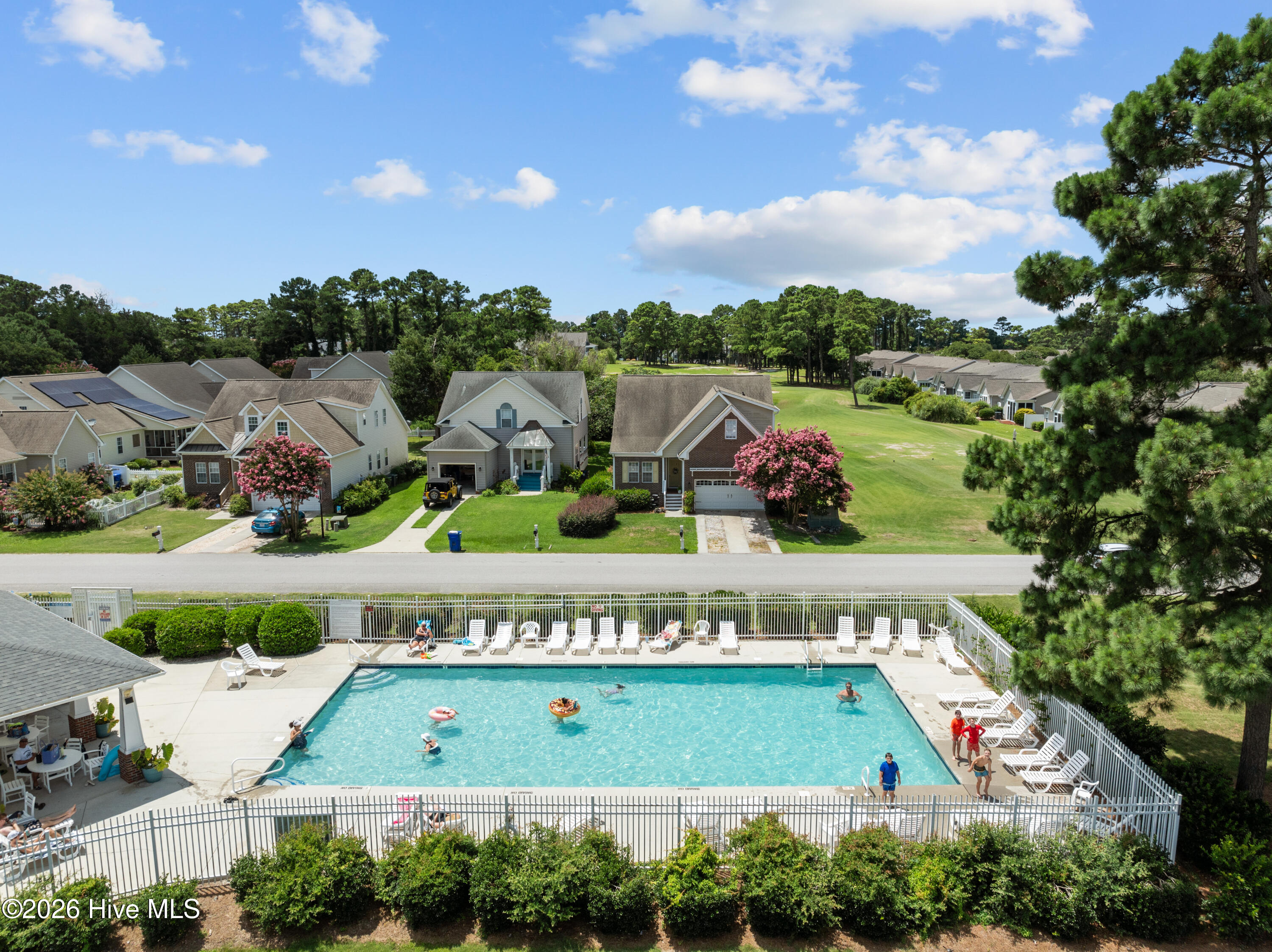 100570621 | Photo 50