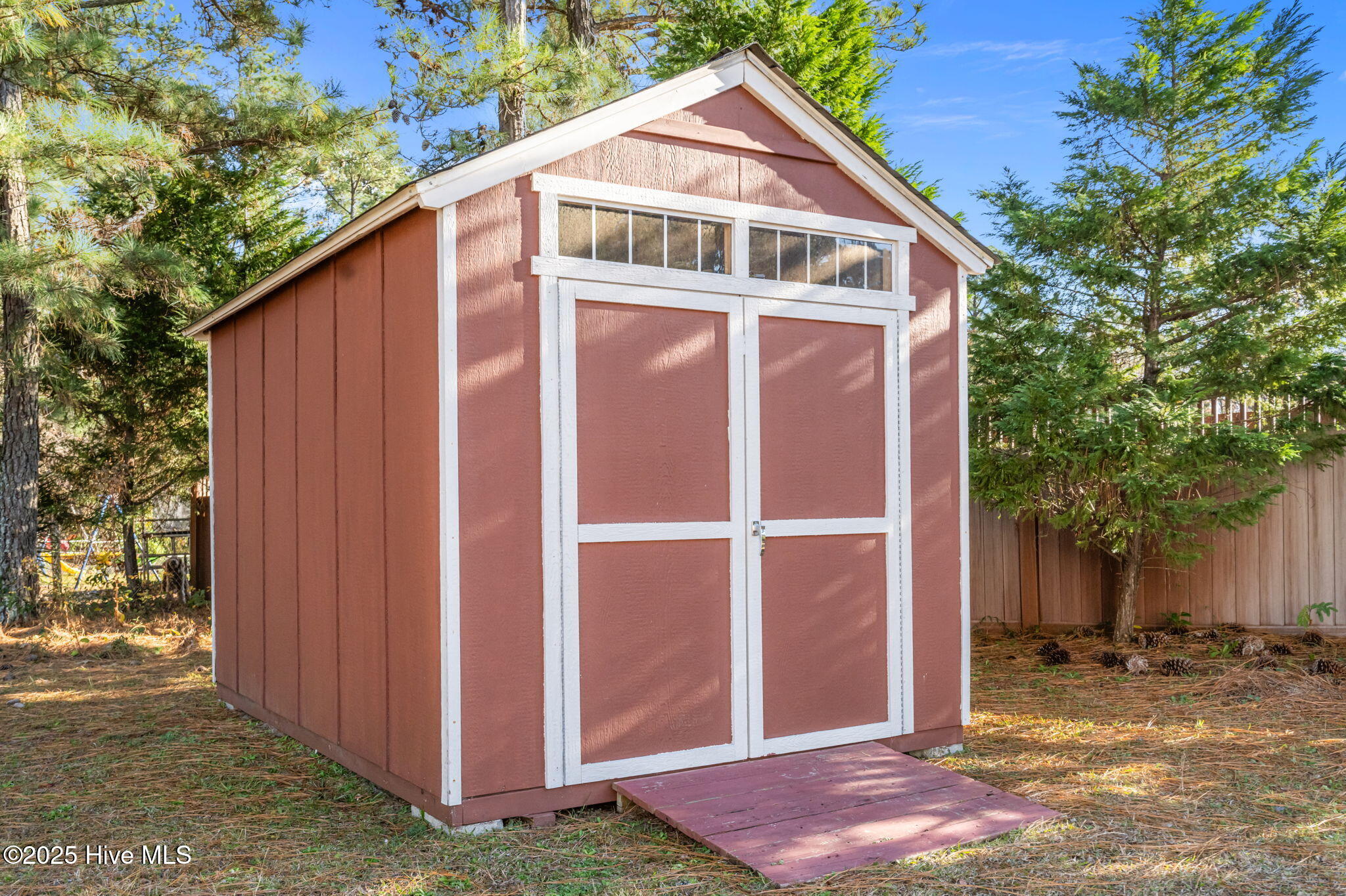 100542743 | Photo 46