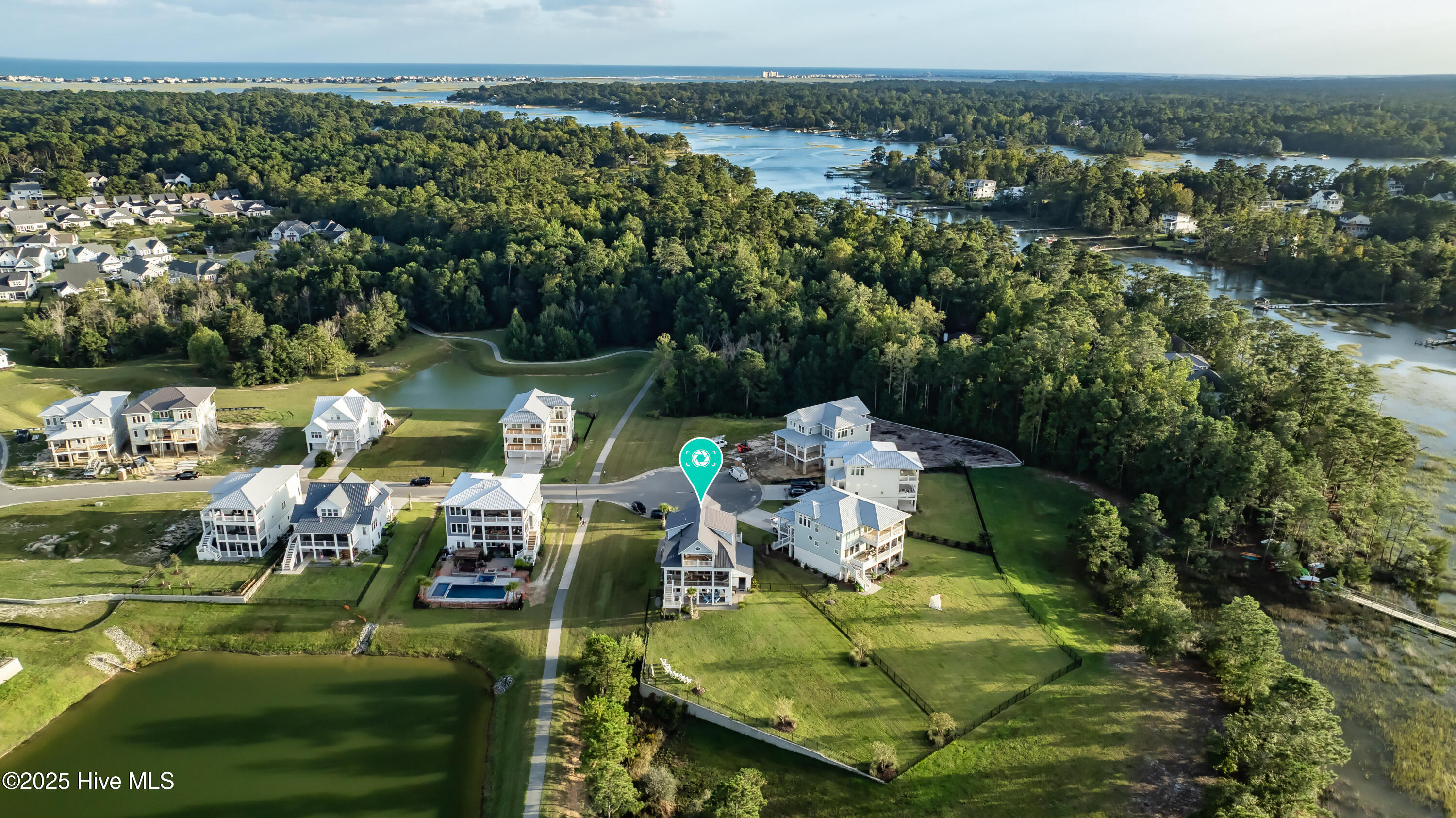 100534317 | Photo 72