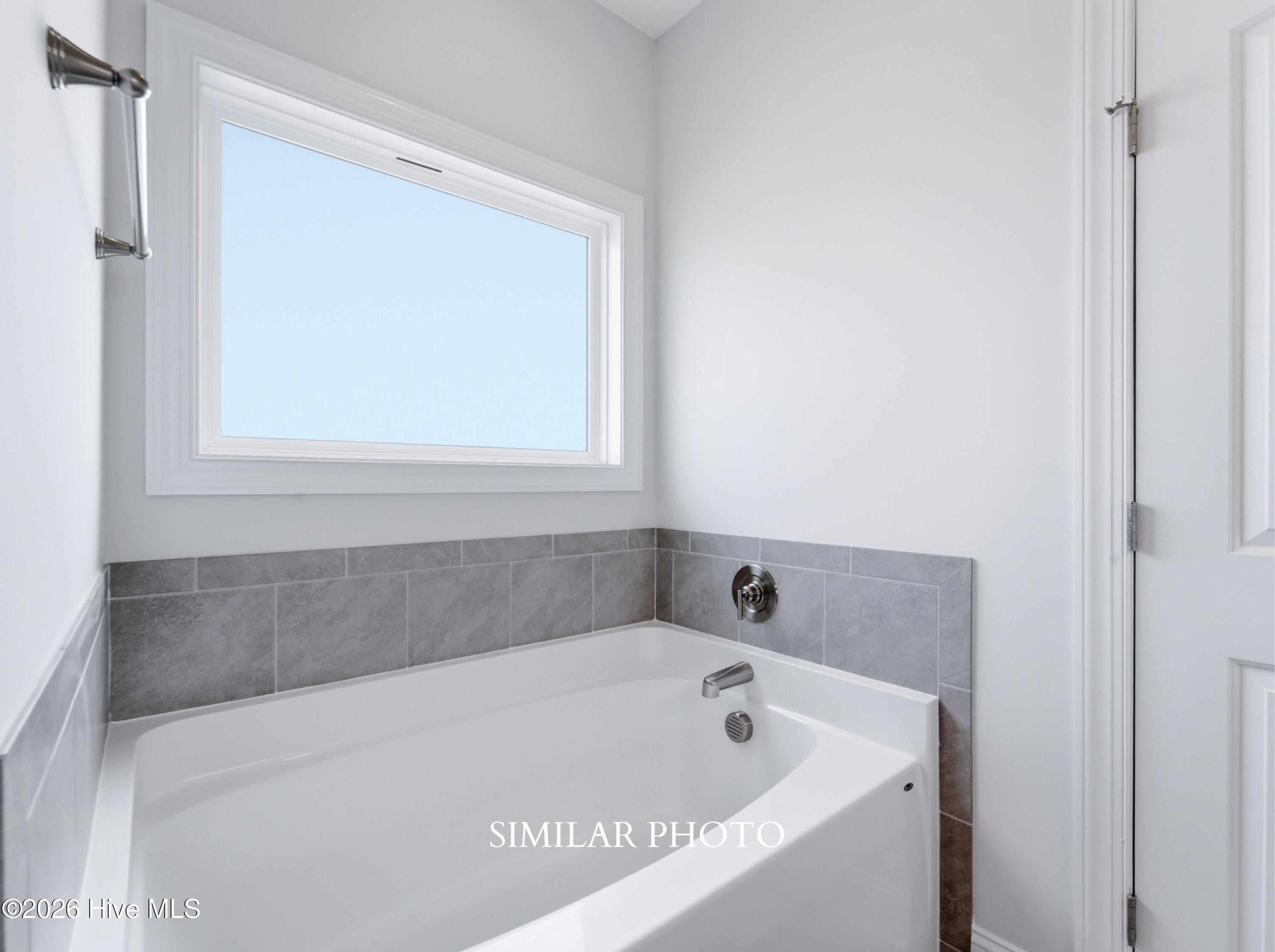 100553958 | Photo 22