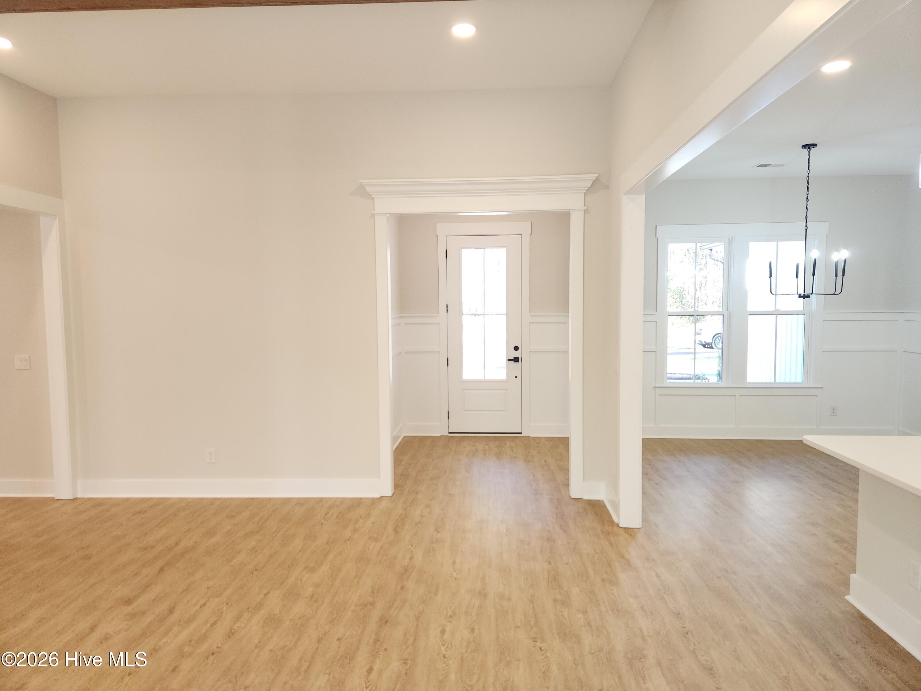 100547826 | Photo 10