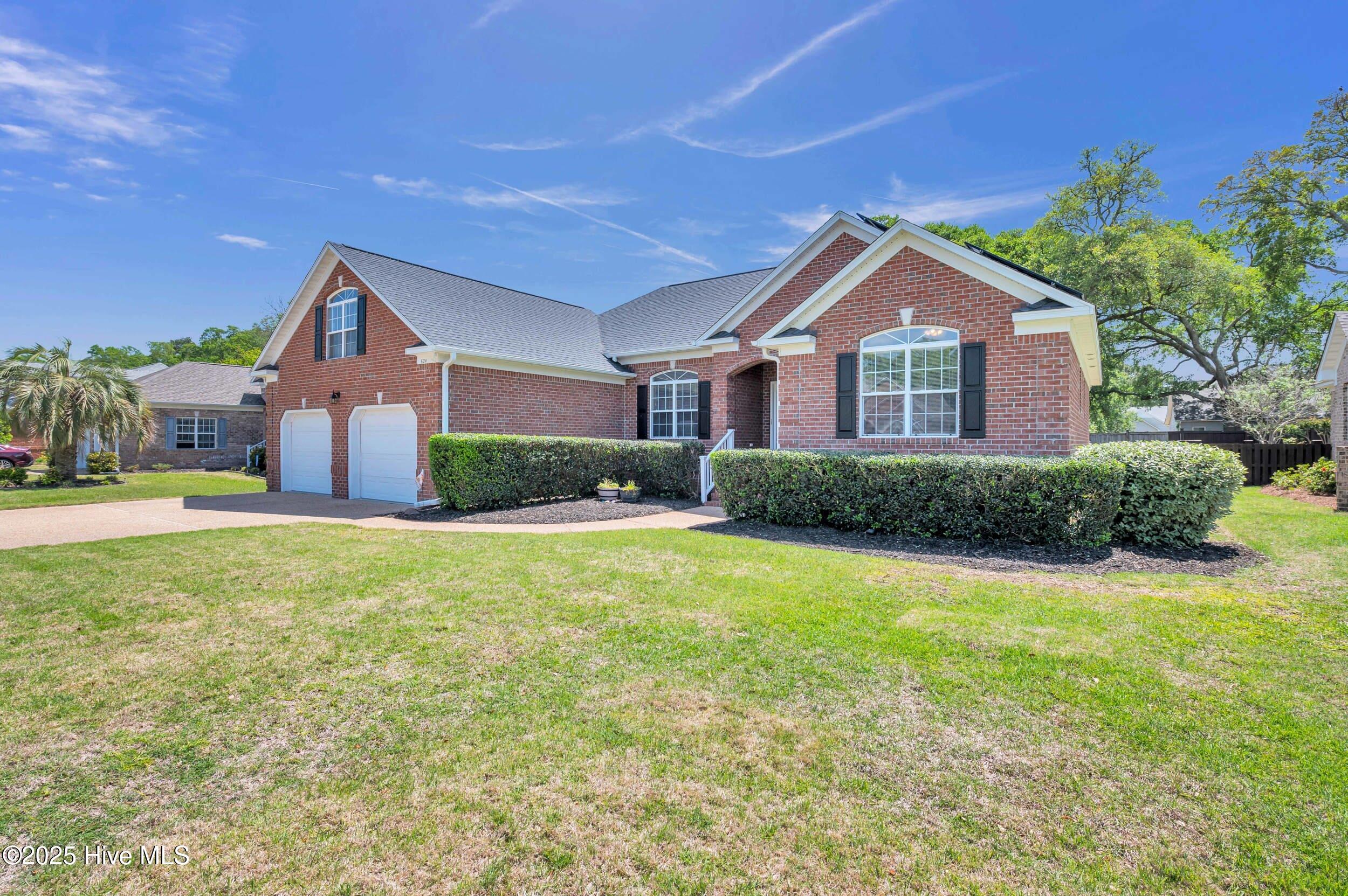 624 Sea Castle Court, Wilmington, NC 28412 – photo 2: 624seacastle00002
