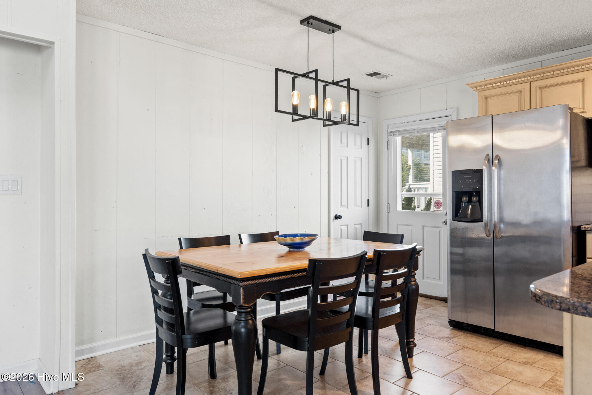 100564426 | Photo 13