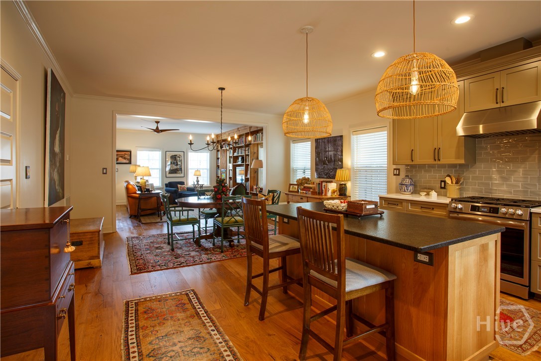 919 E Waldburg Street, Savannah, GA 31401 Listing Photo  13