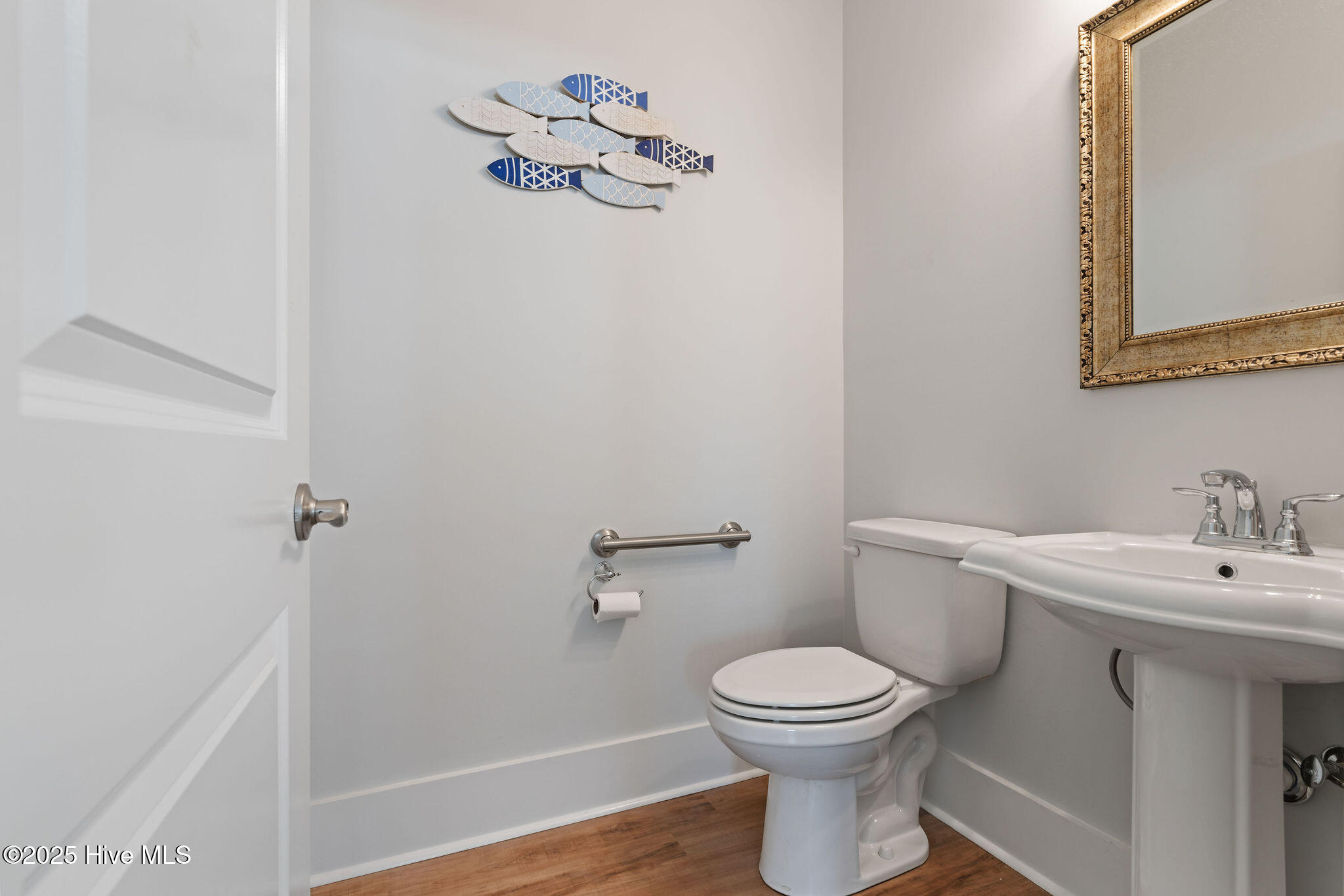 100523892 | Photo 16