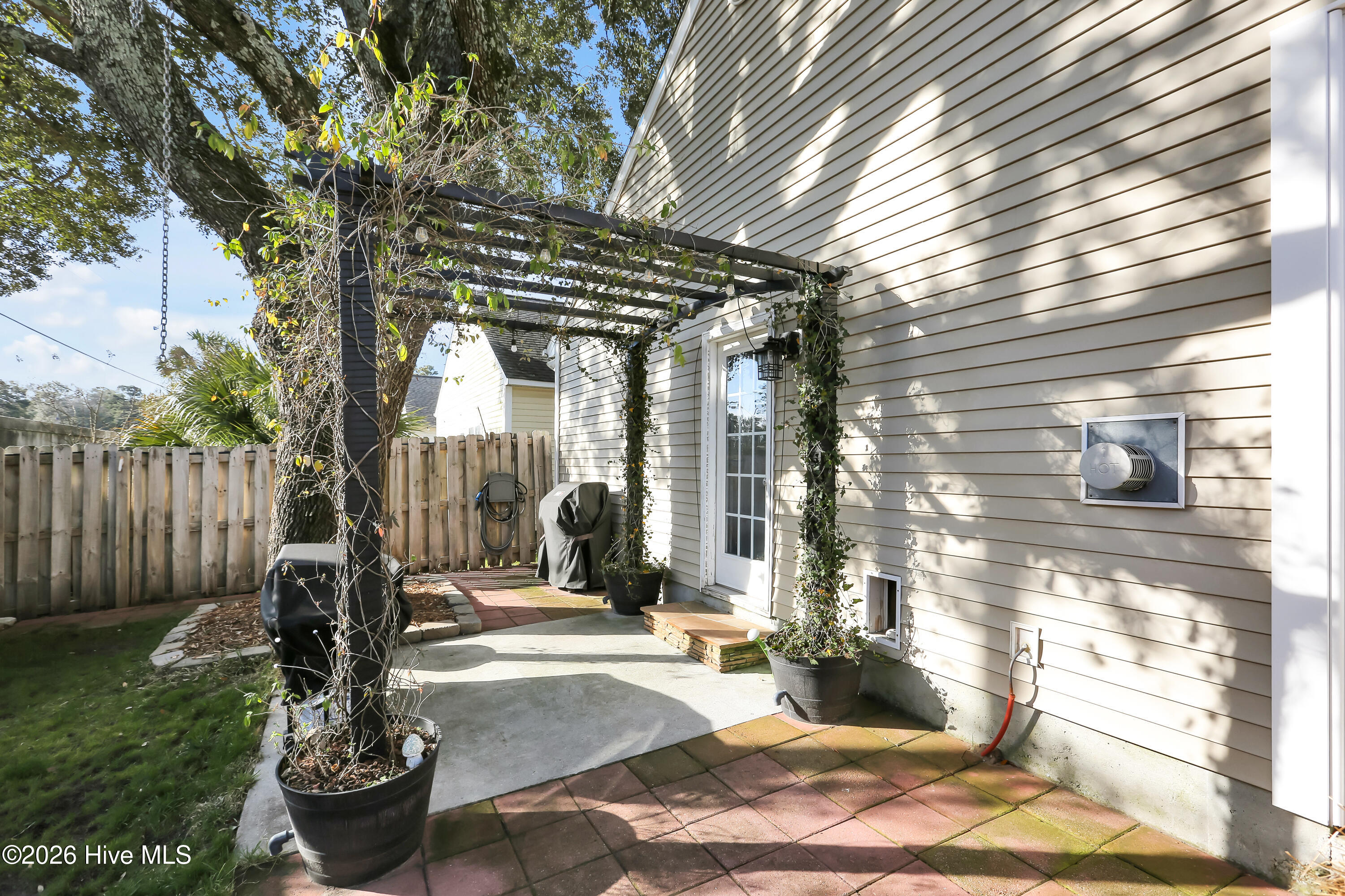 100552393 | Photo 28