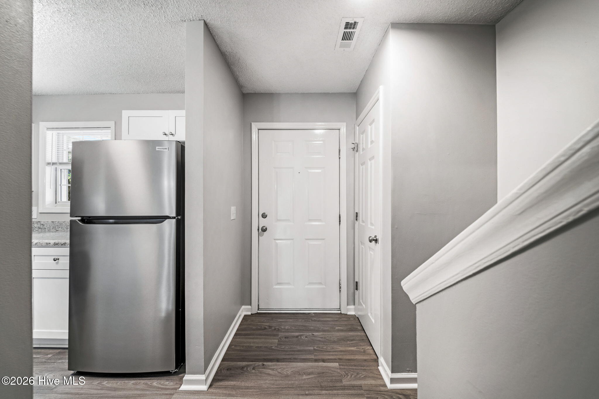 100565173 | Photo 17