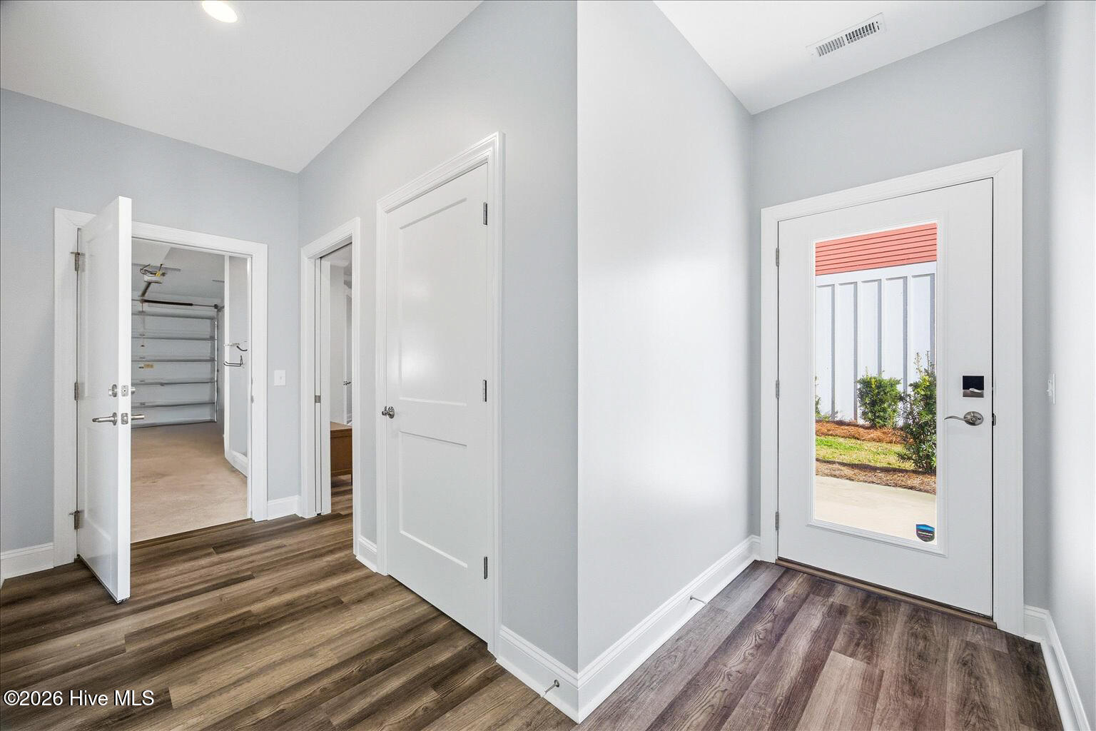 100559735 | Photo 39