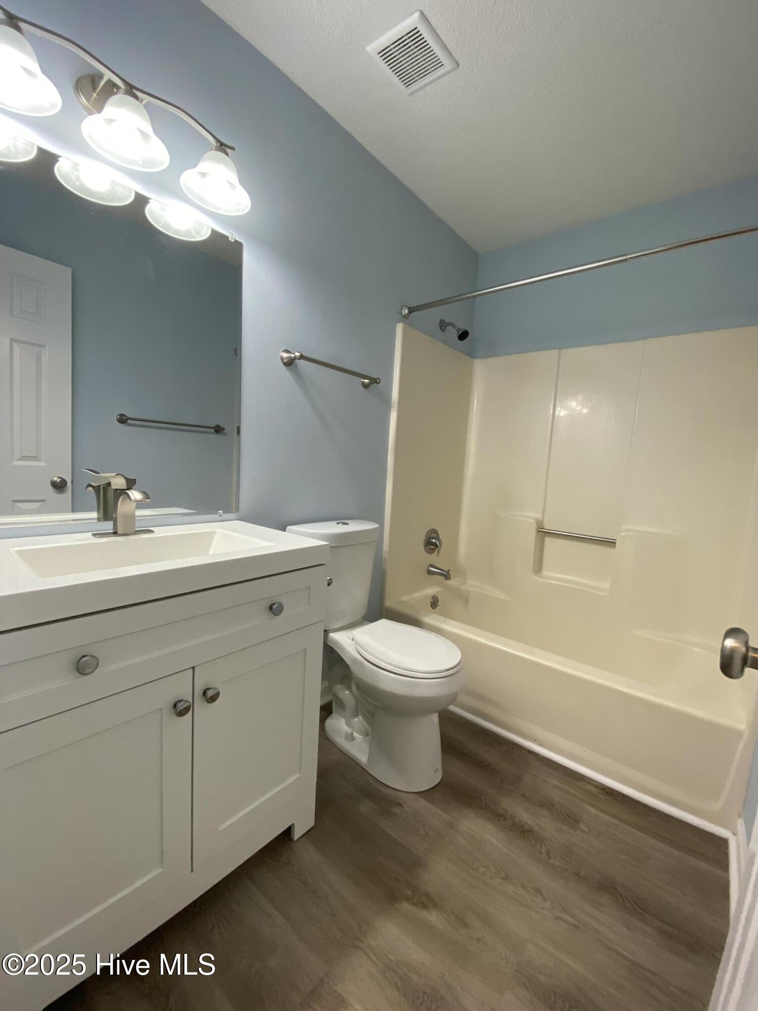 100544844 | Photo 12