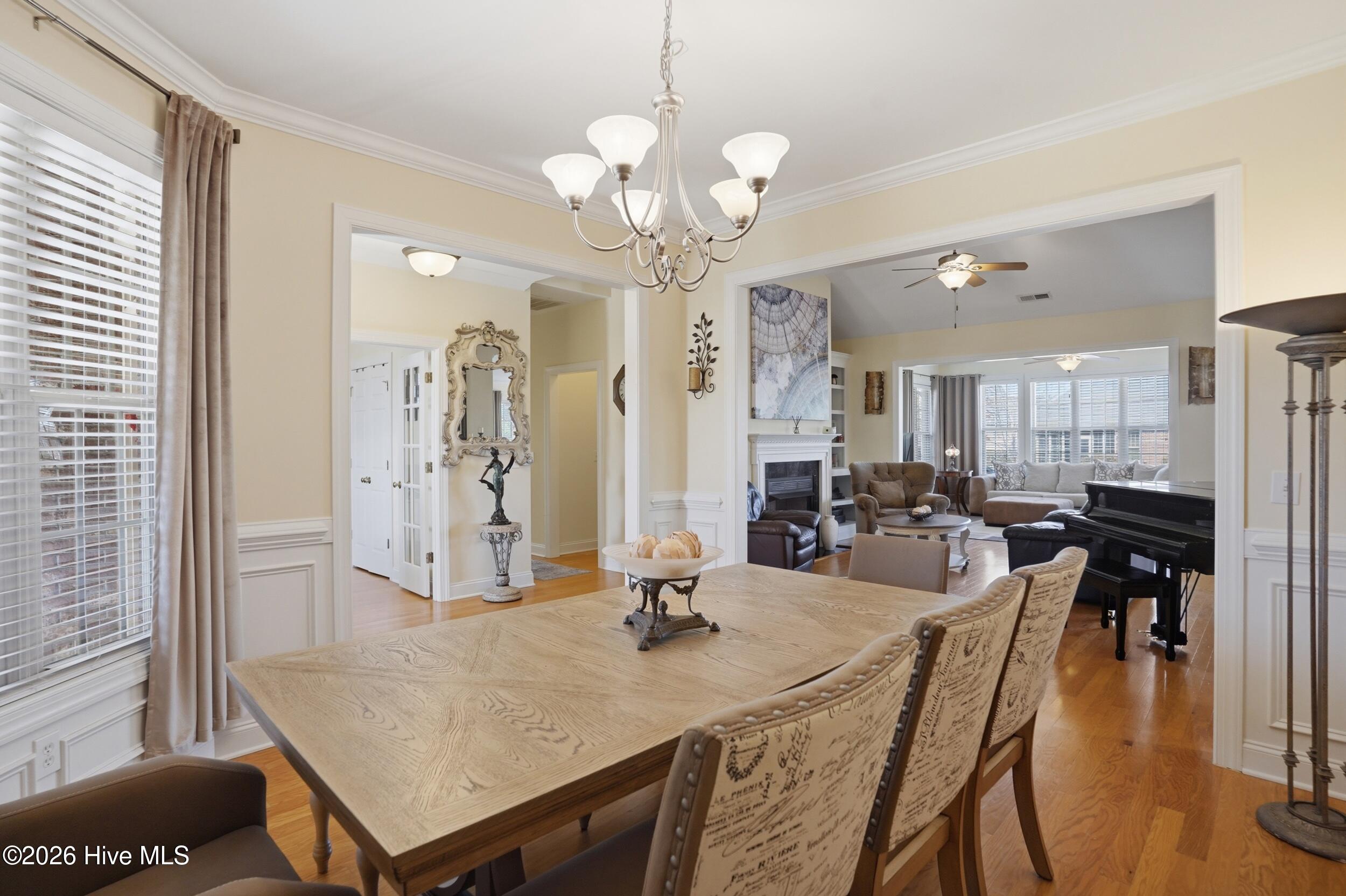 100561149 | Photo 16