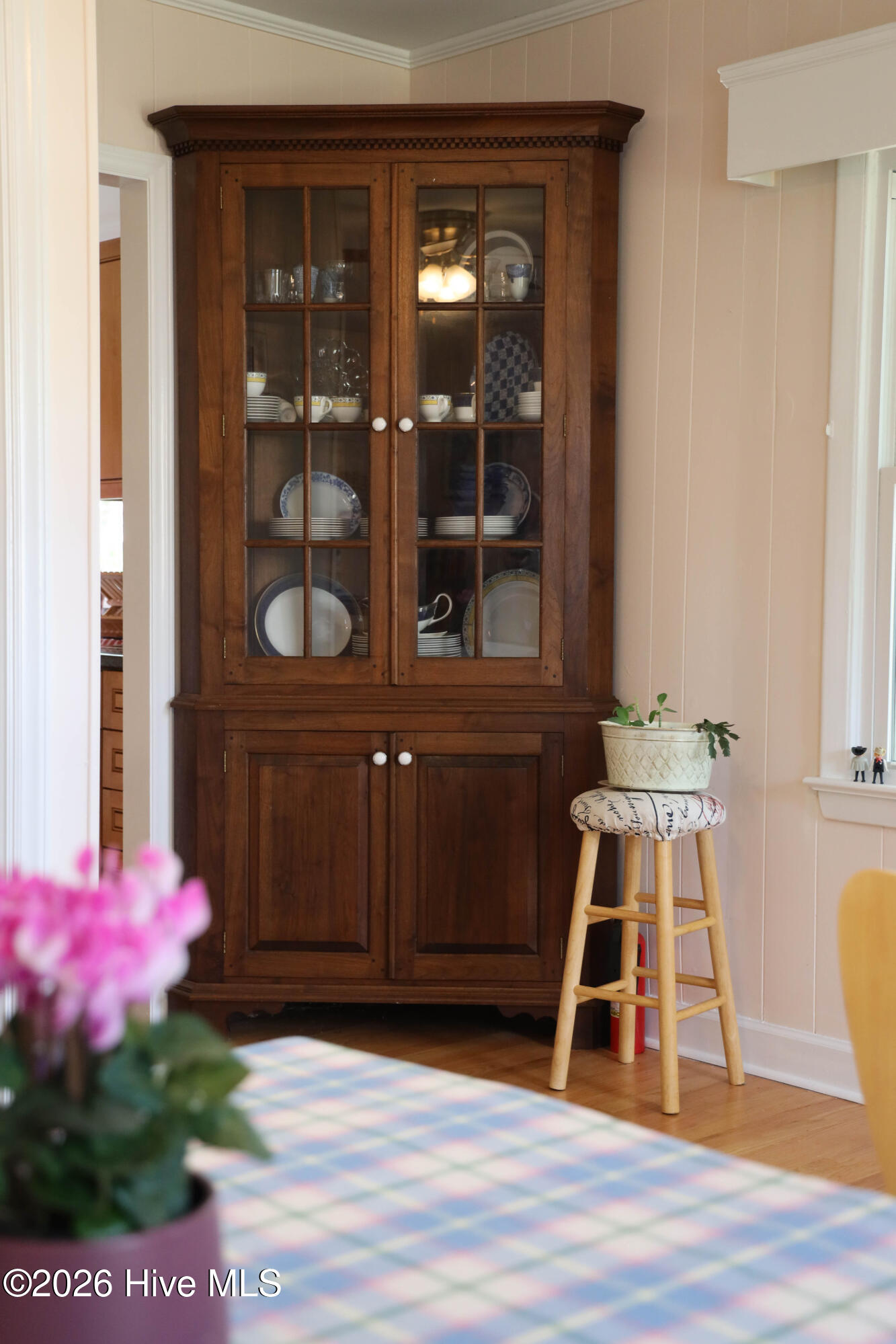 100560298 | Photo 24