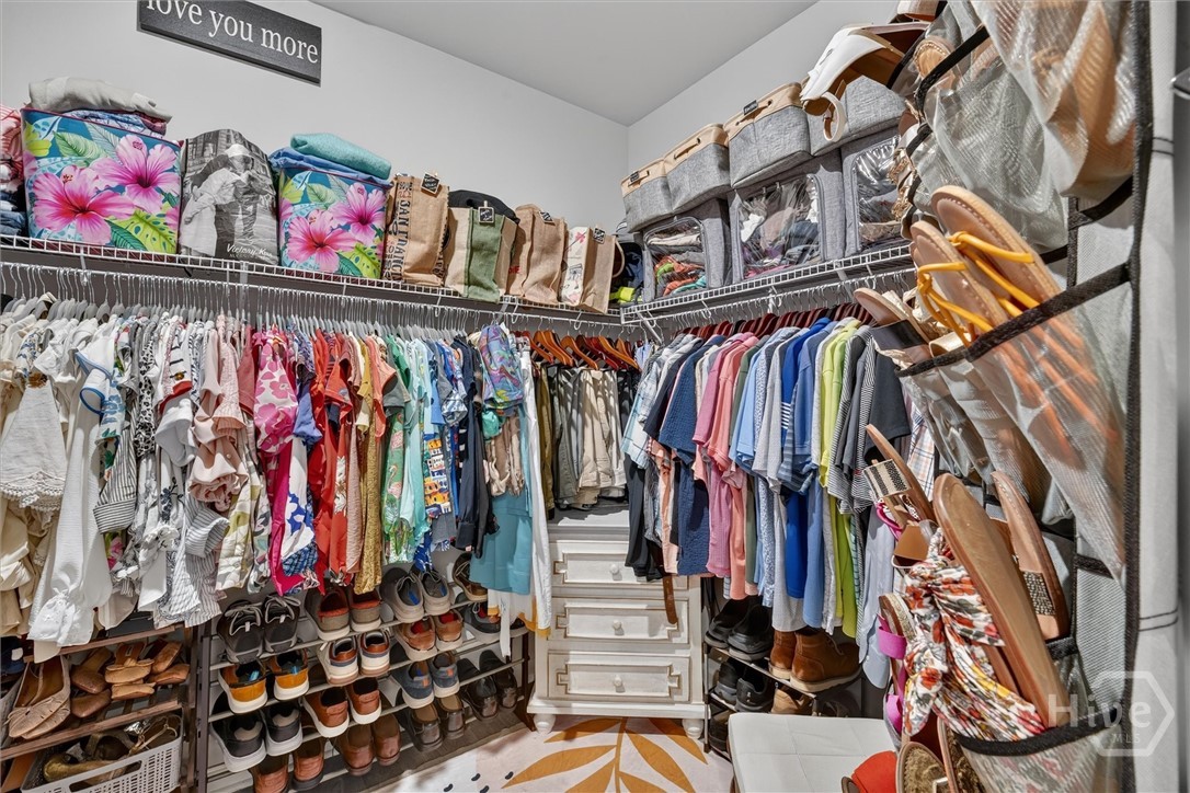 Walk in Closet - Primary