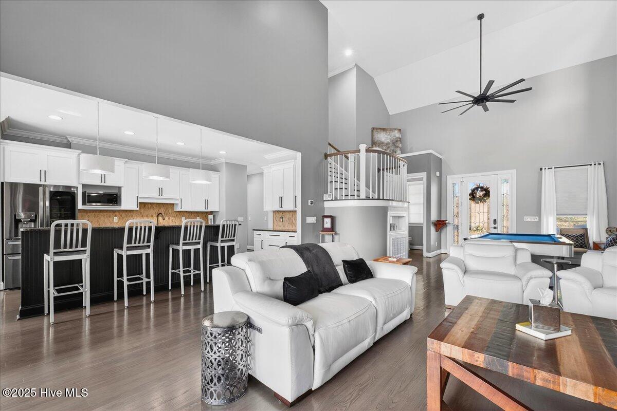 100530632 | Photo 14