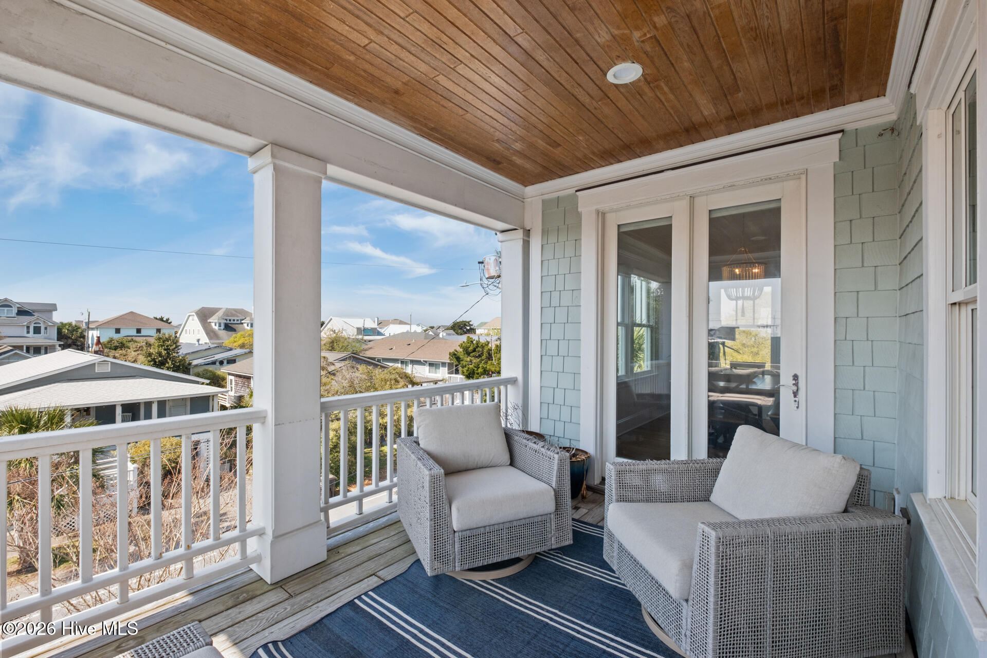 100567565 | Photo 23