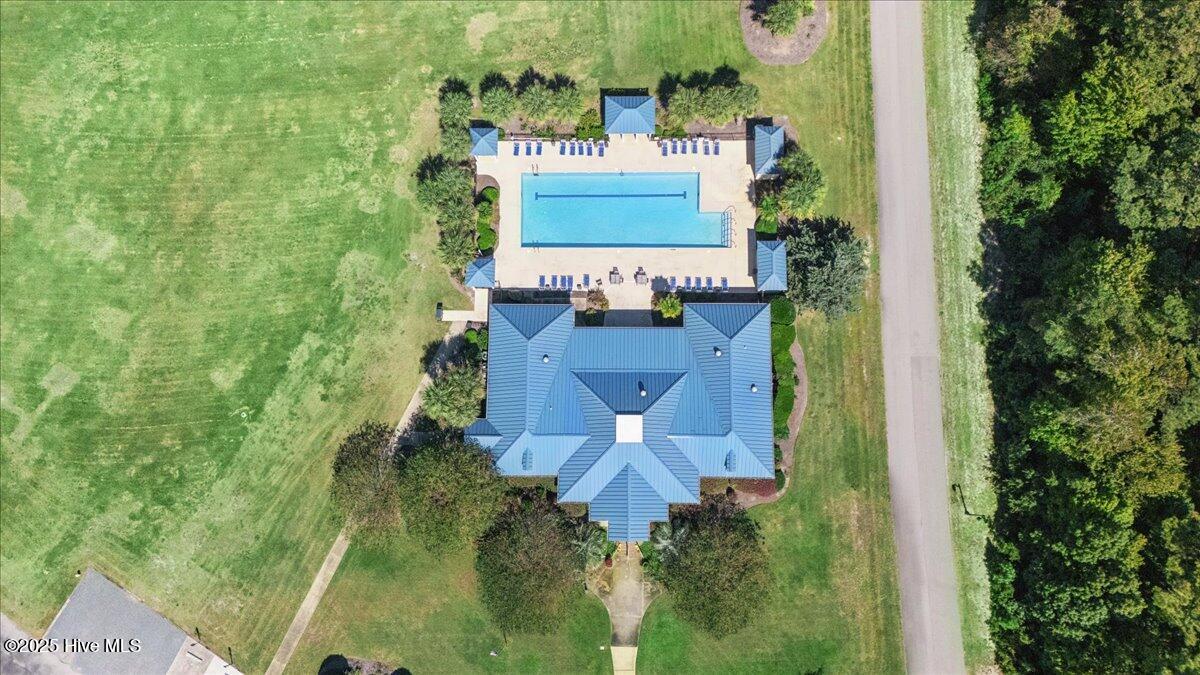 100535448 | Photo 44