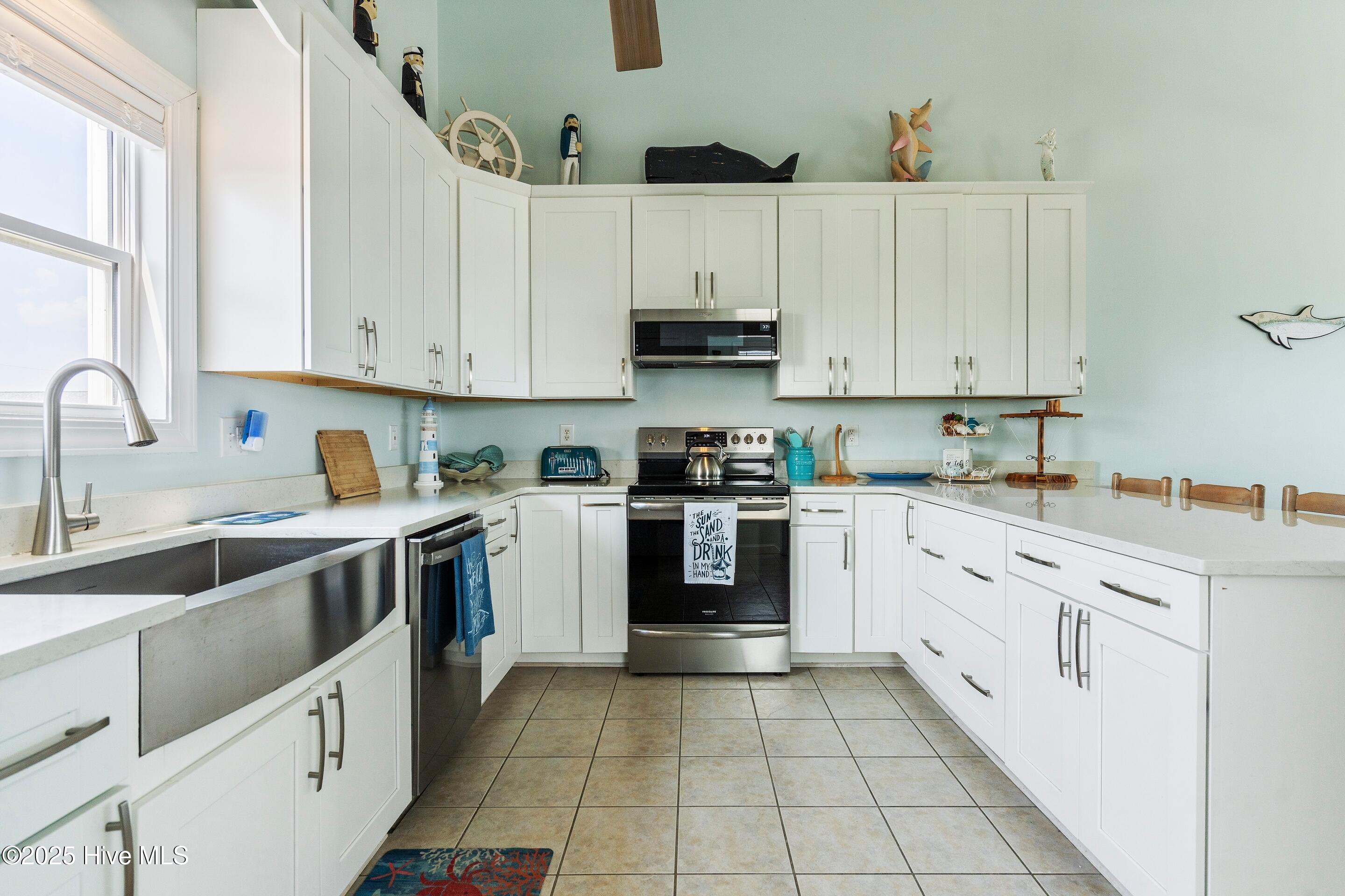 100514835 | Photo 35