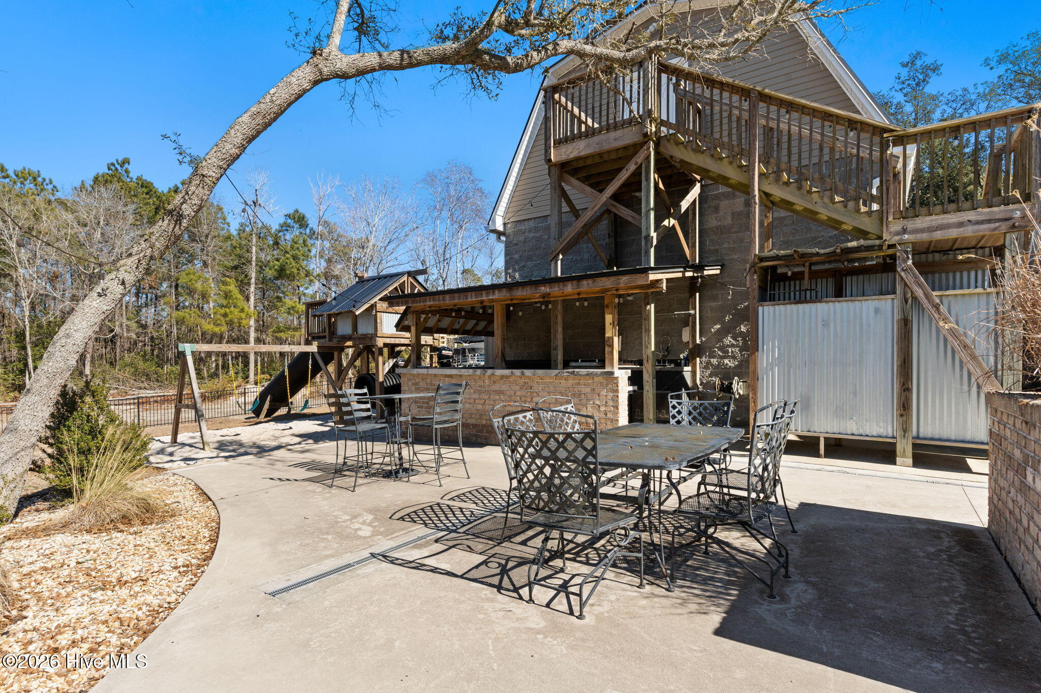 100554419 | Photo 12