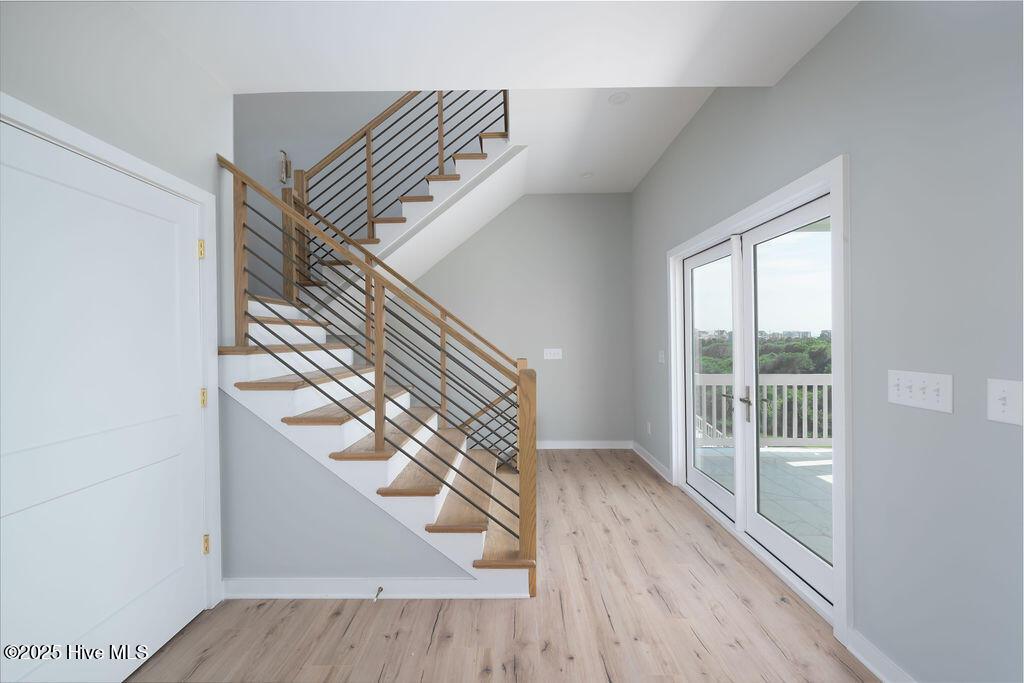 100514508 | Photo 61