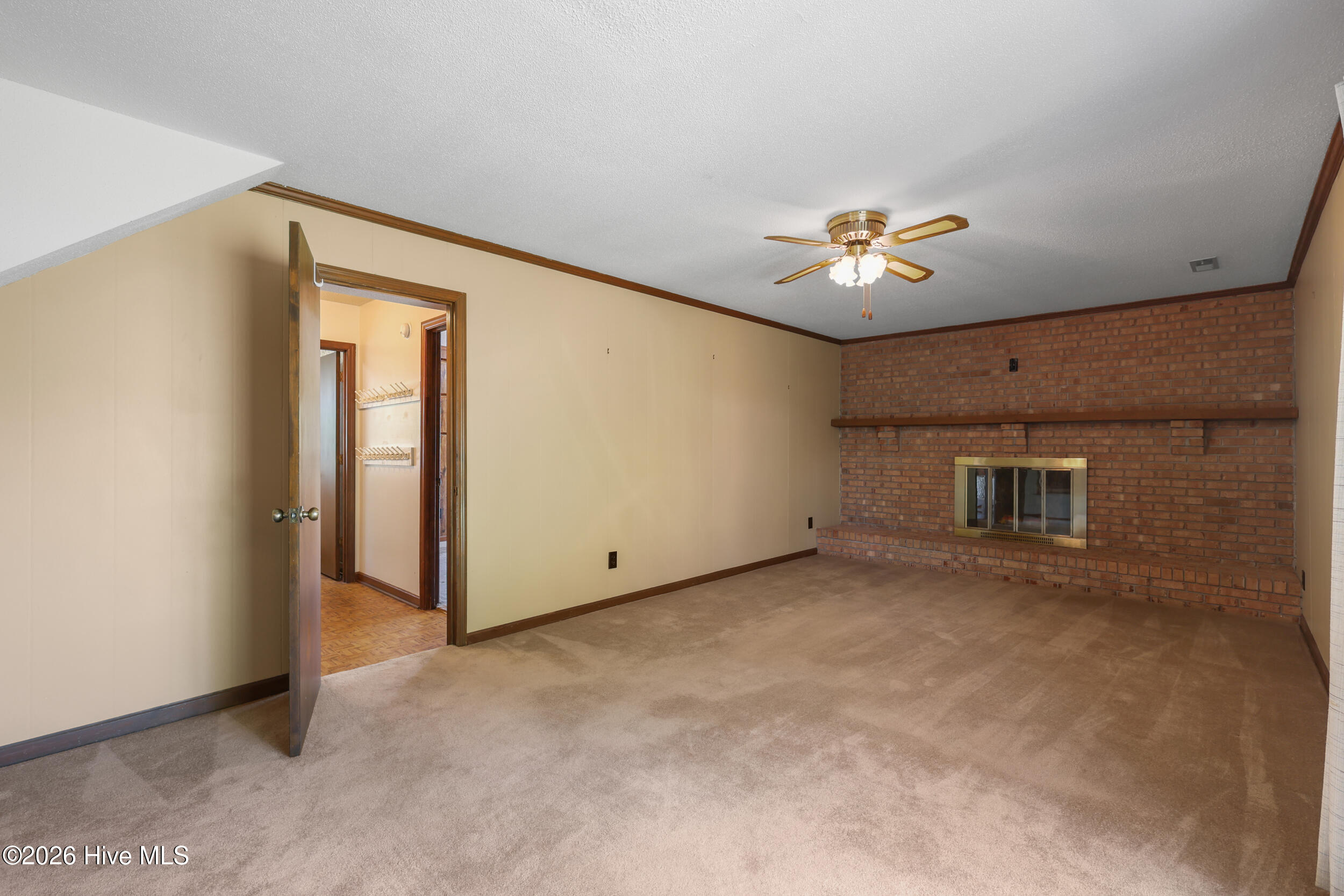 100567633 | Photo 10