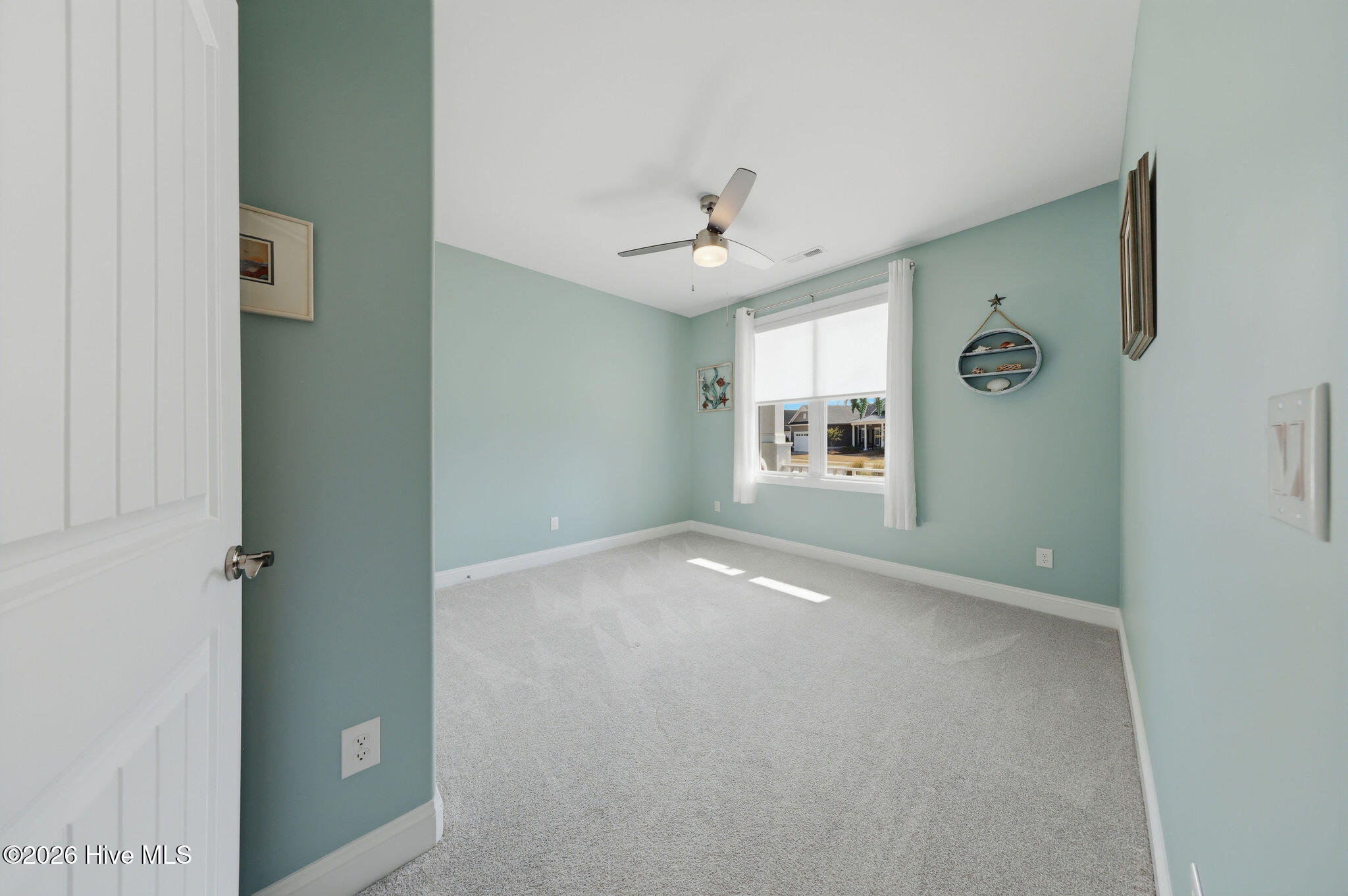 100564757 | Photo 59