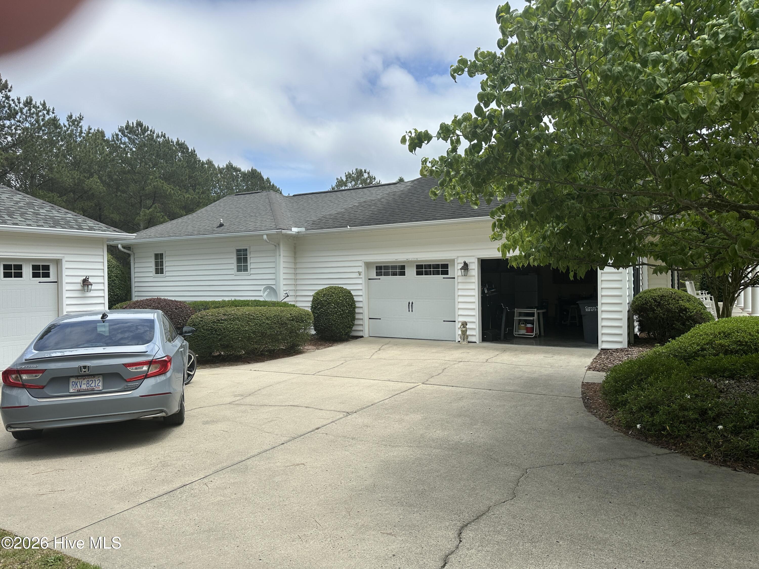 3 garages
