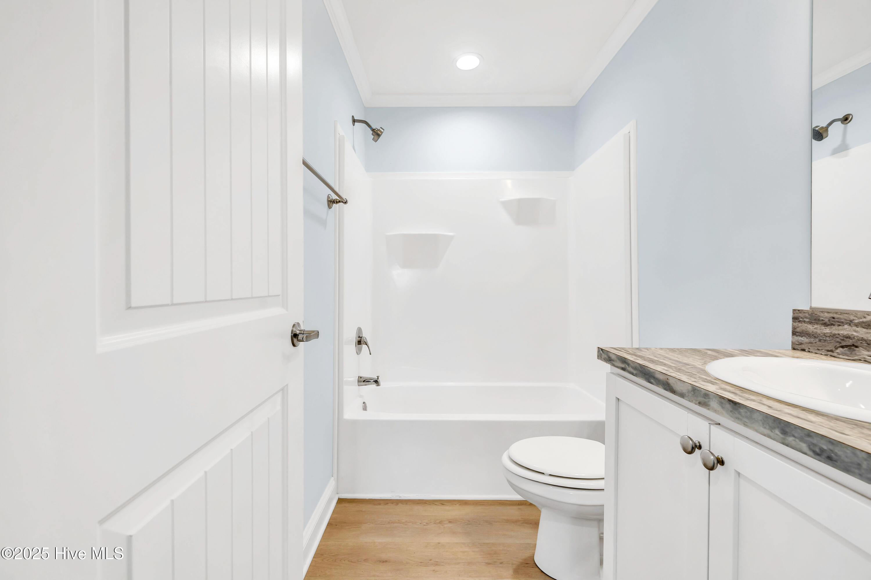 100543383 | Photo 16