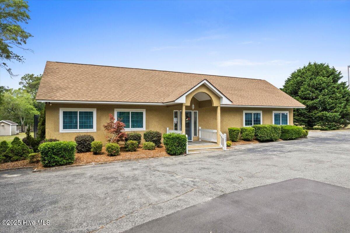 100543204 | Photo 62