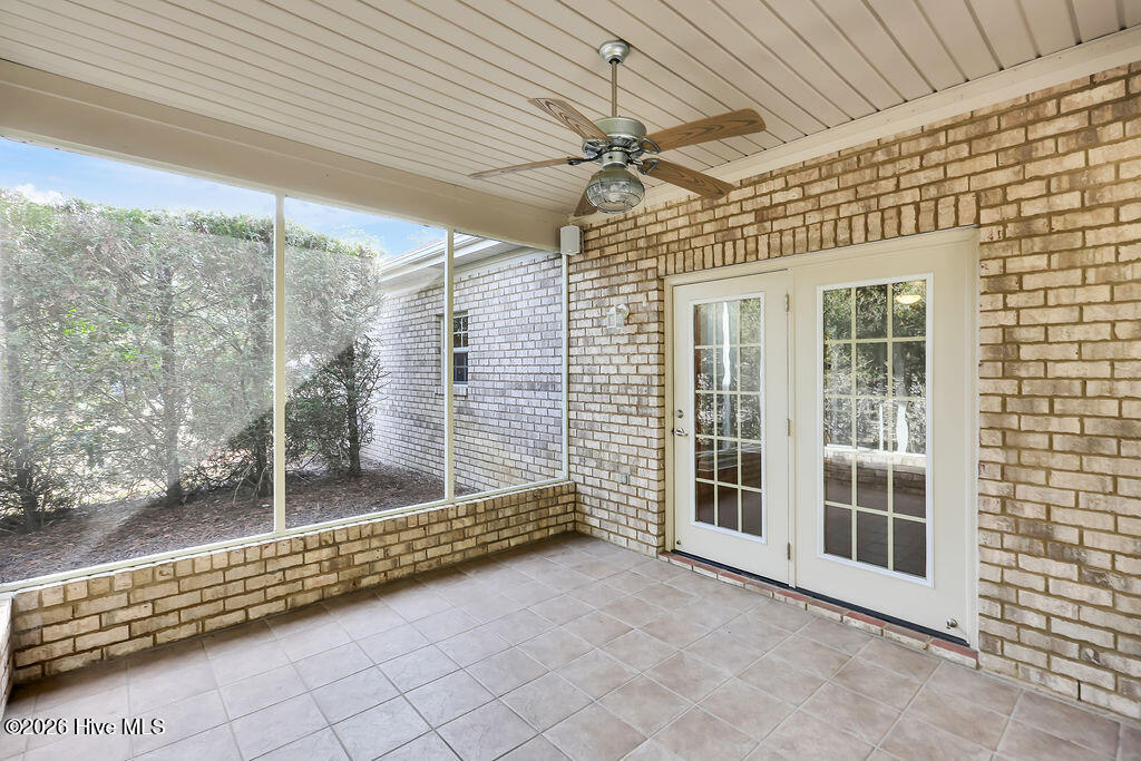 100548376 | Photo 39