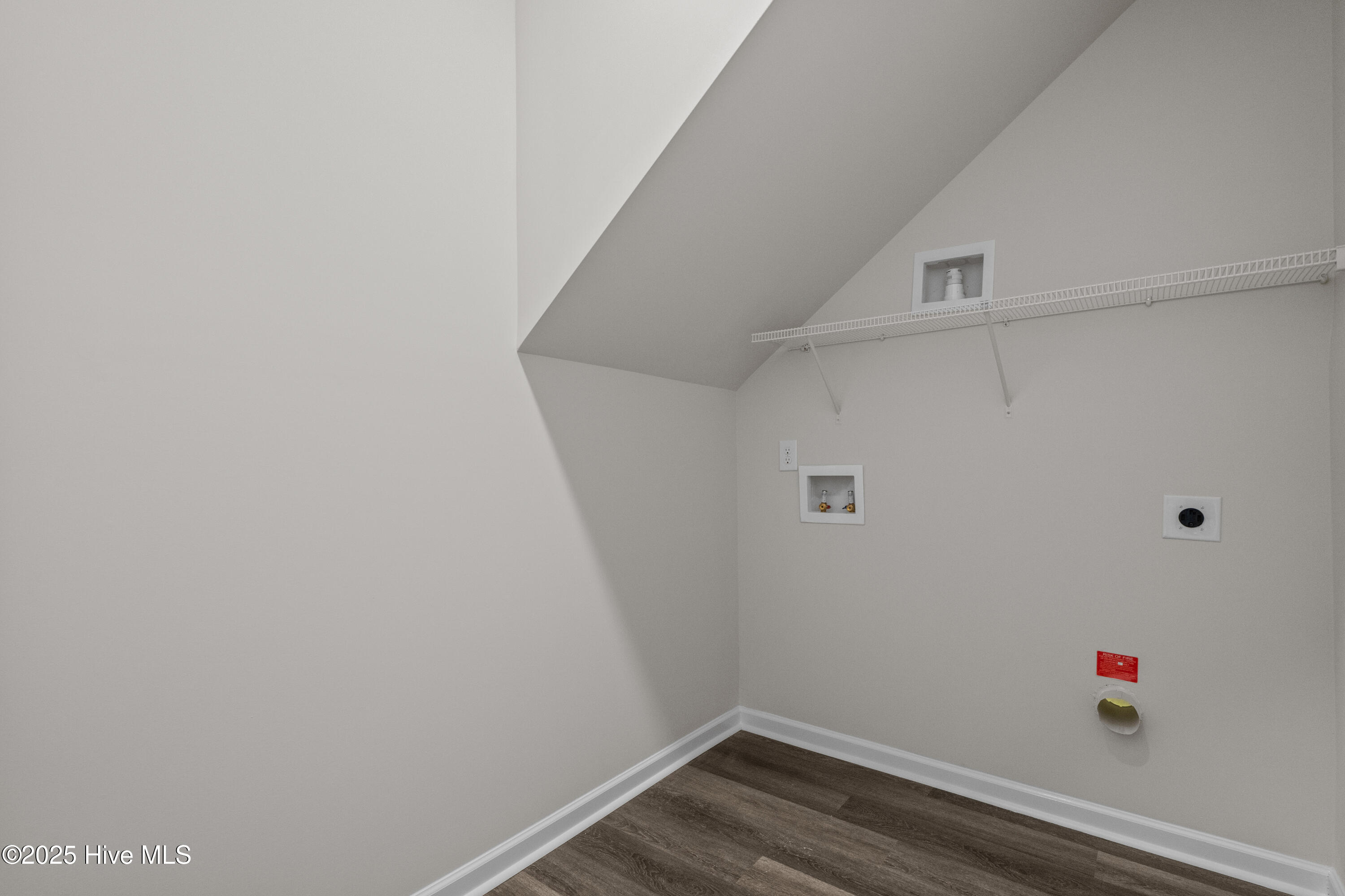 100536973 | Photo 29