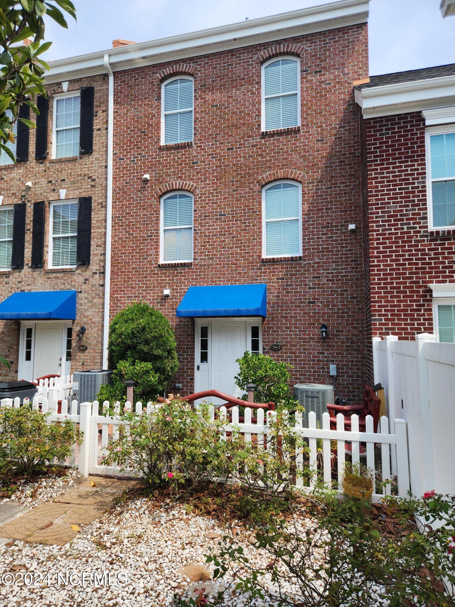 100517924 | Photo 22