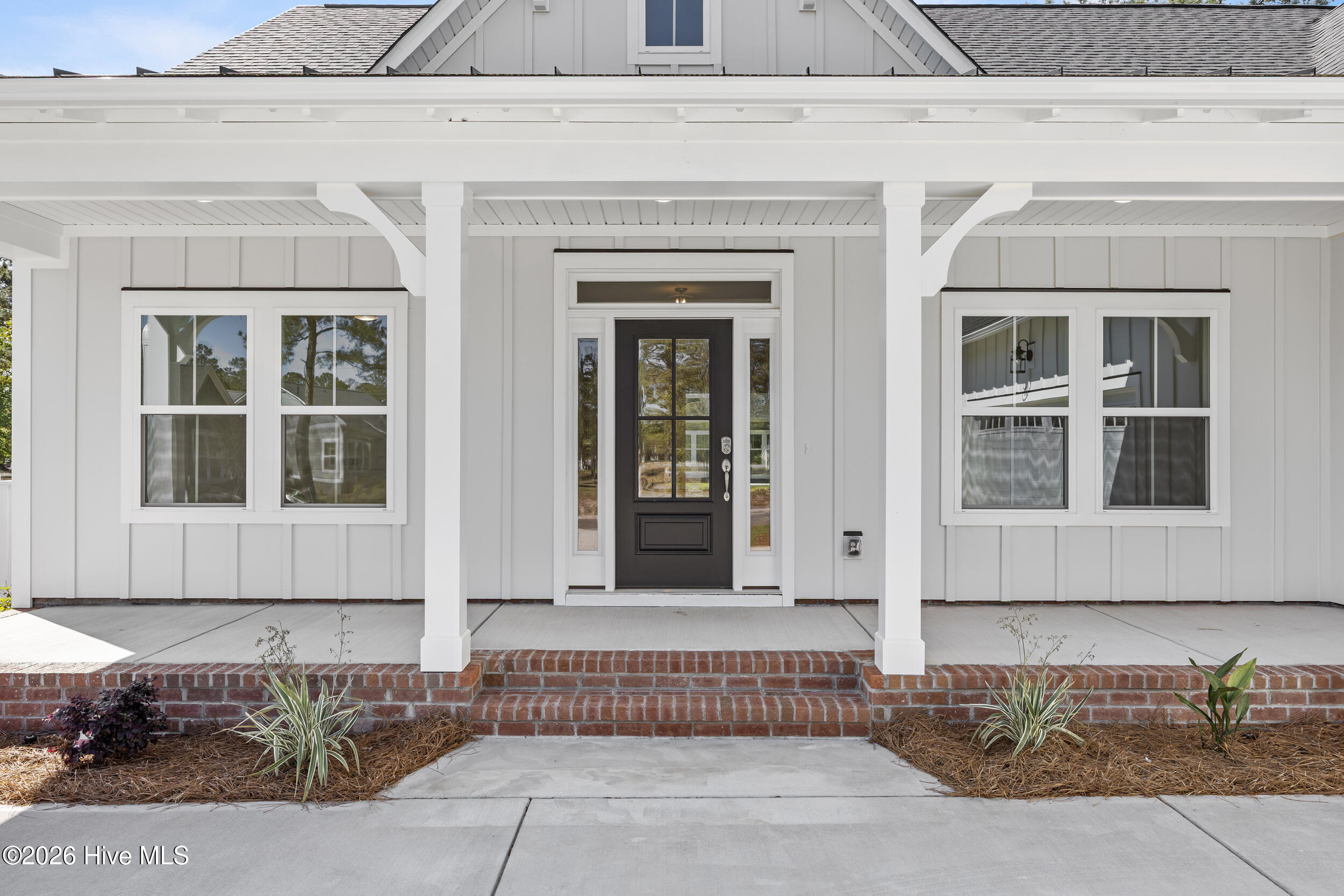 100554696 | Photo 11