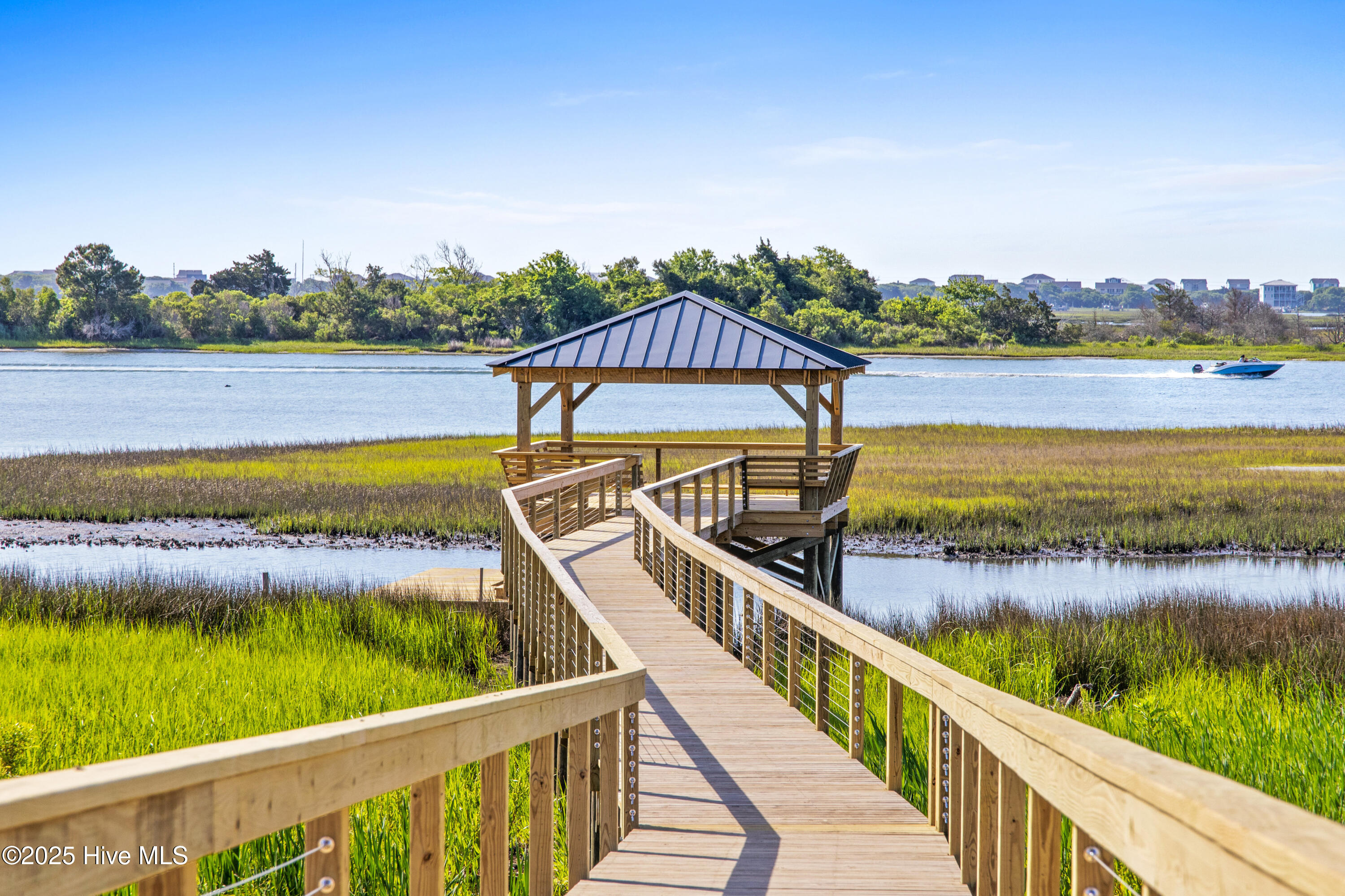 100539733 | Photo 20