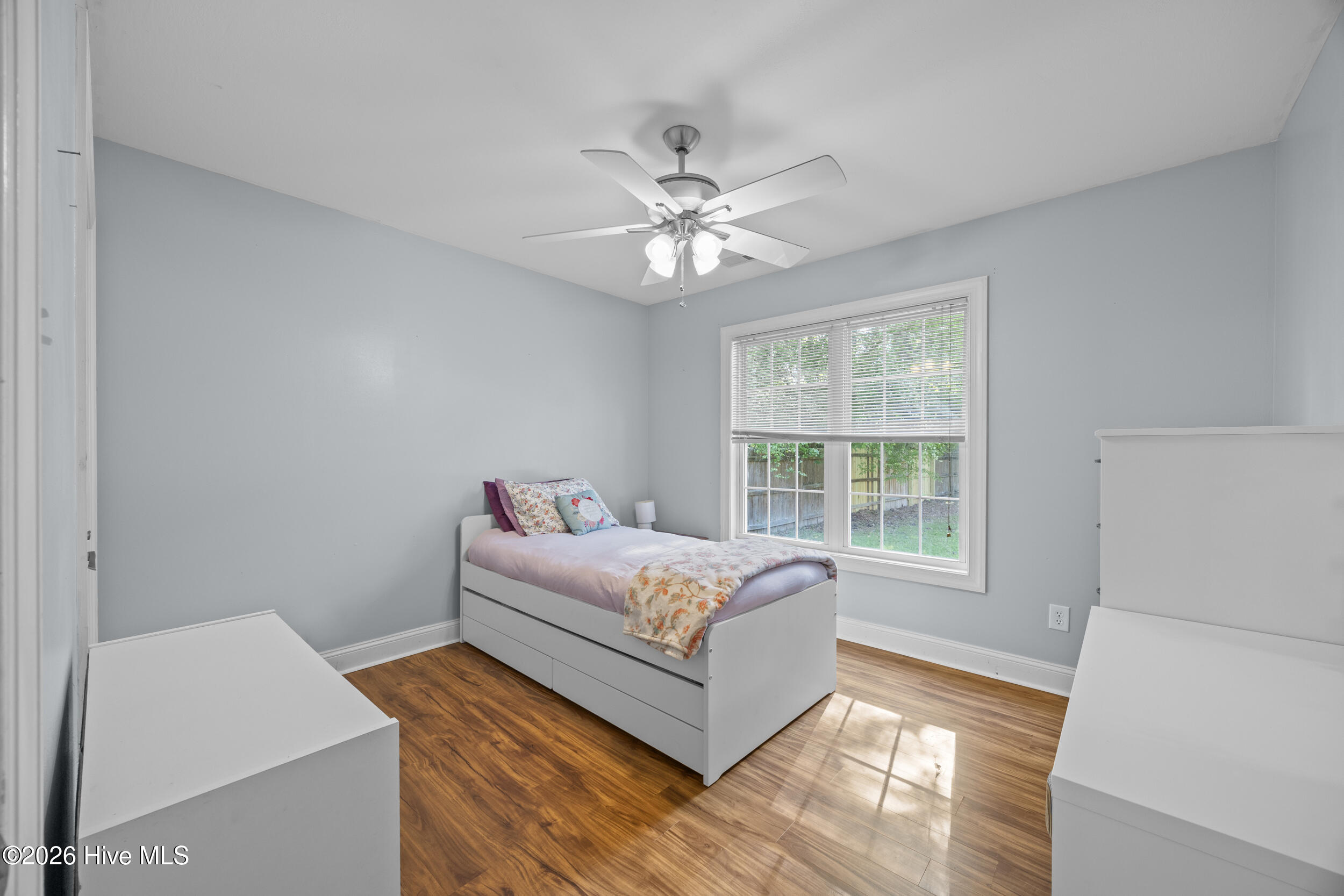 100567531 | Photo 34