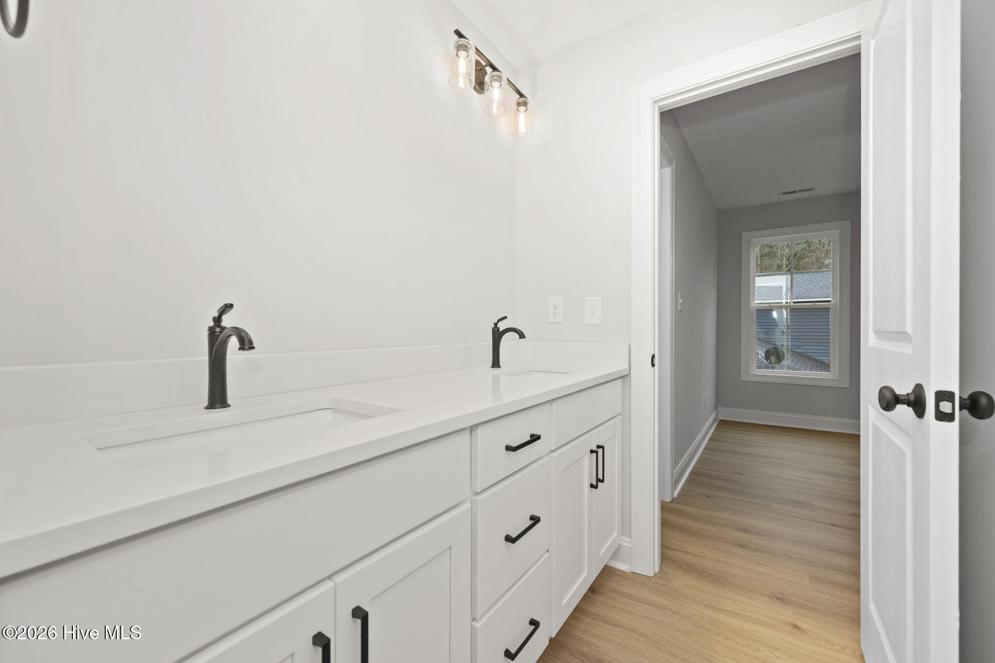 100516022 | Photo 66