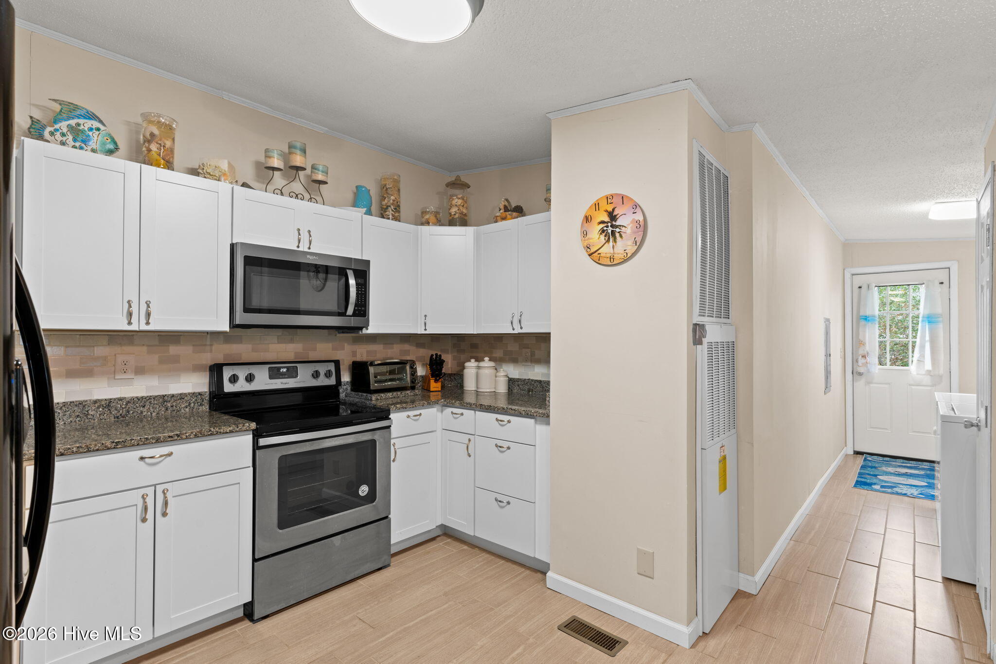 100550811 | Photo 11