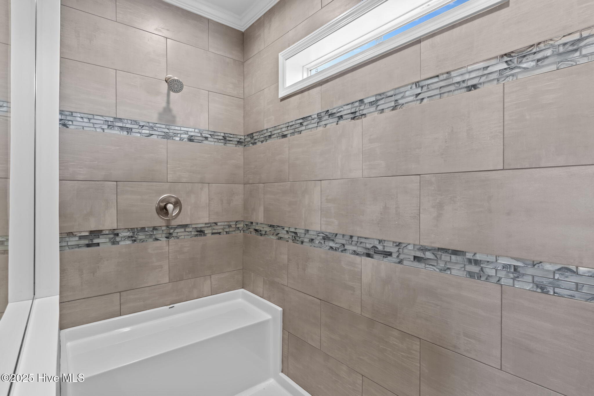 100529726 | Photo 27